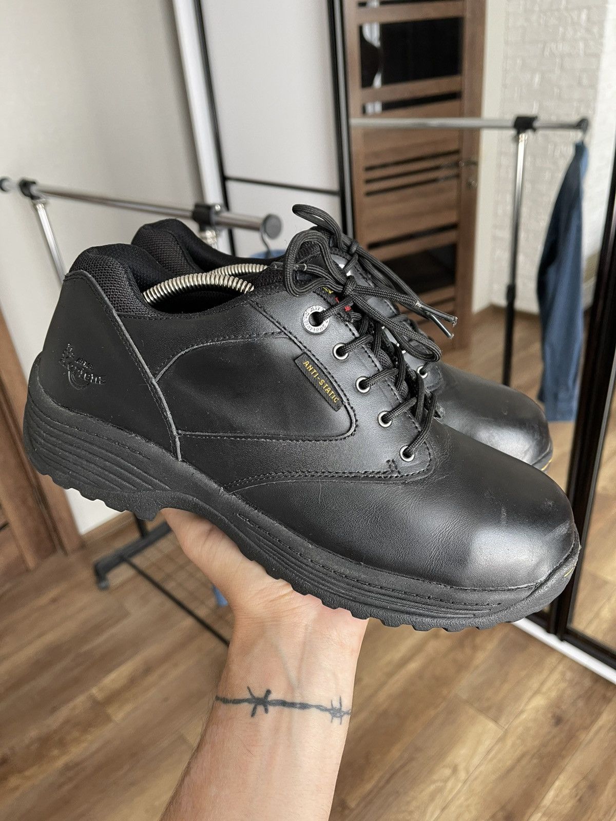 Dr. Martens Dr Martens Steel Toe Anti Static Industrial Leather Shoes Size US 10 / EU 43 - 2 Thumbnail
