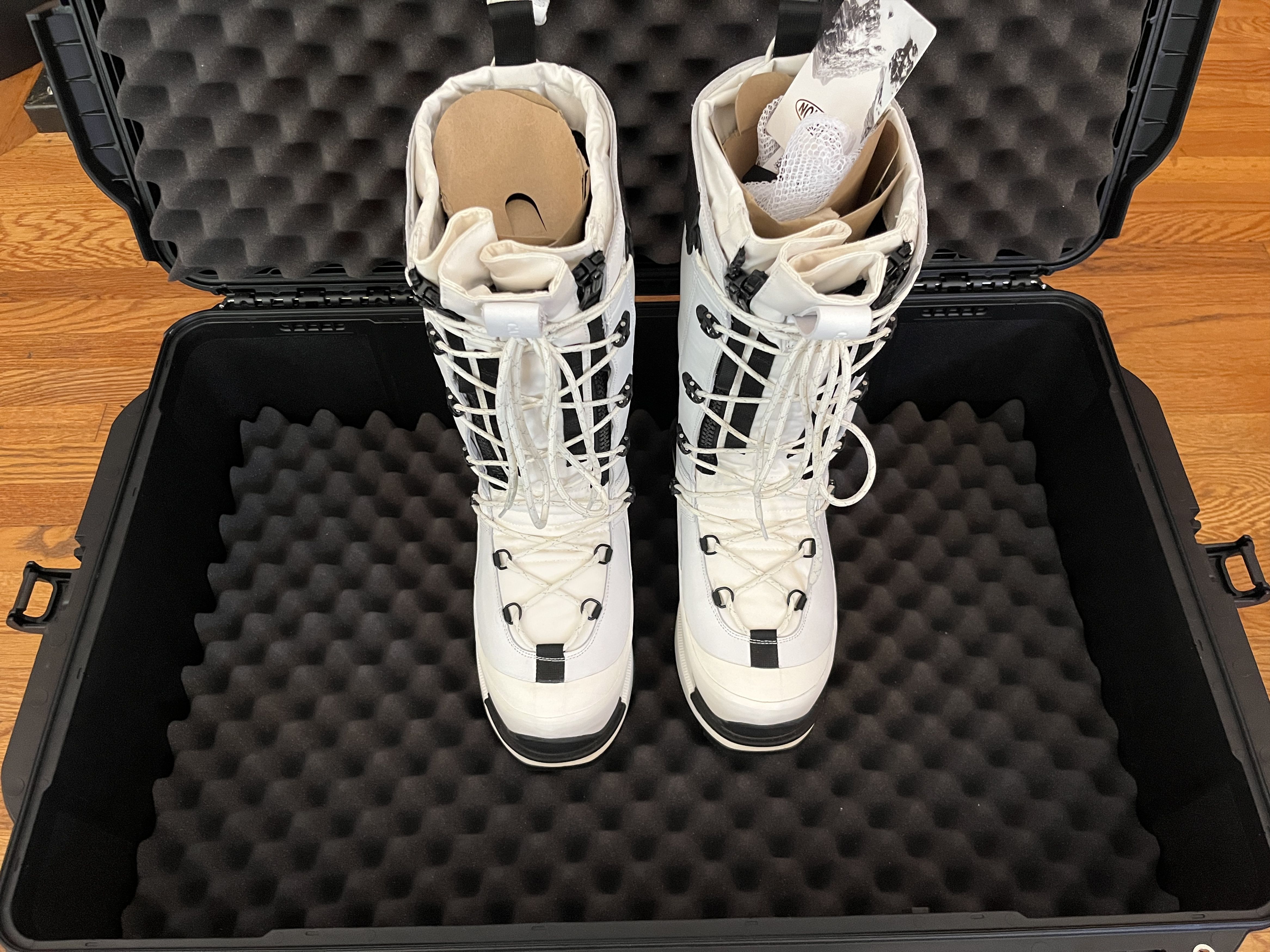 Canada Goose CANADA GOOSE SNOW MANTRA BOOTS Size US 9 / IT 39 - 11 Thumbnail