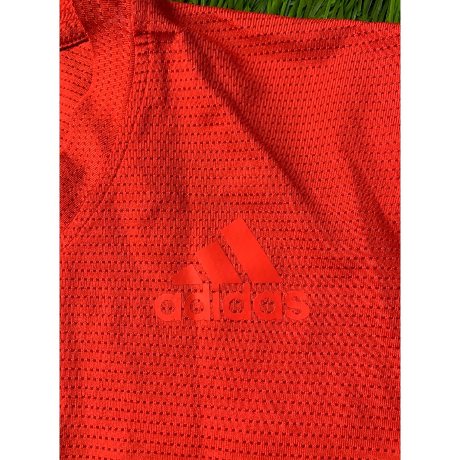 Adidas ADIDAS KENTA AEROREADY ORIGINAL 2021 TRAINING MEN SHIRT JERSEY SIZE M MEDIUM Red Size US M / EU 48-50 / 2 - 3 Thumbnail
