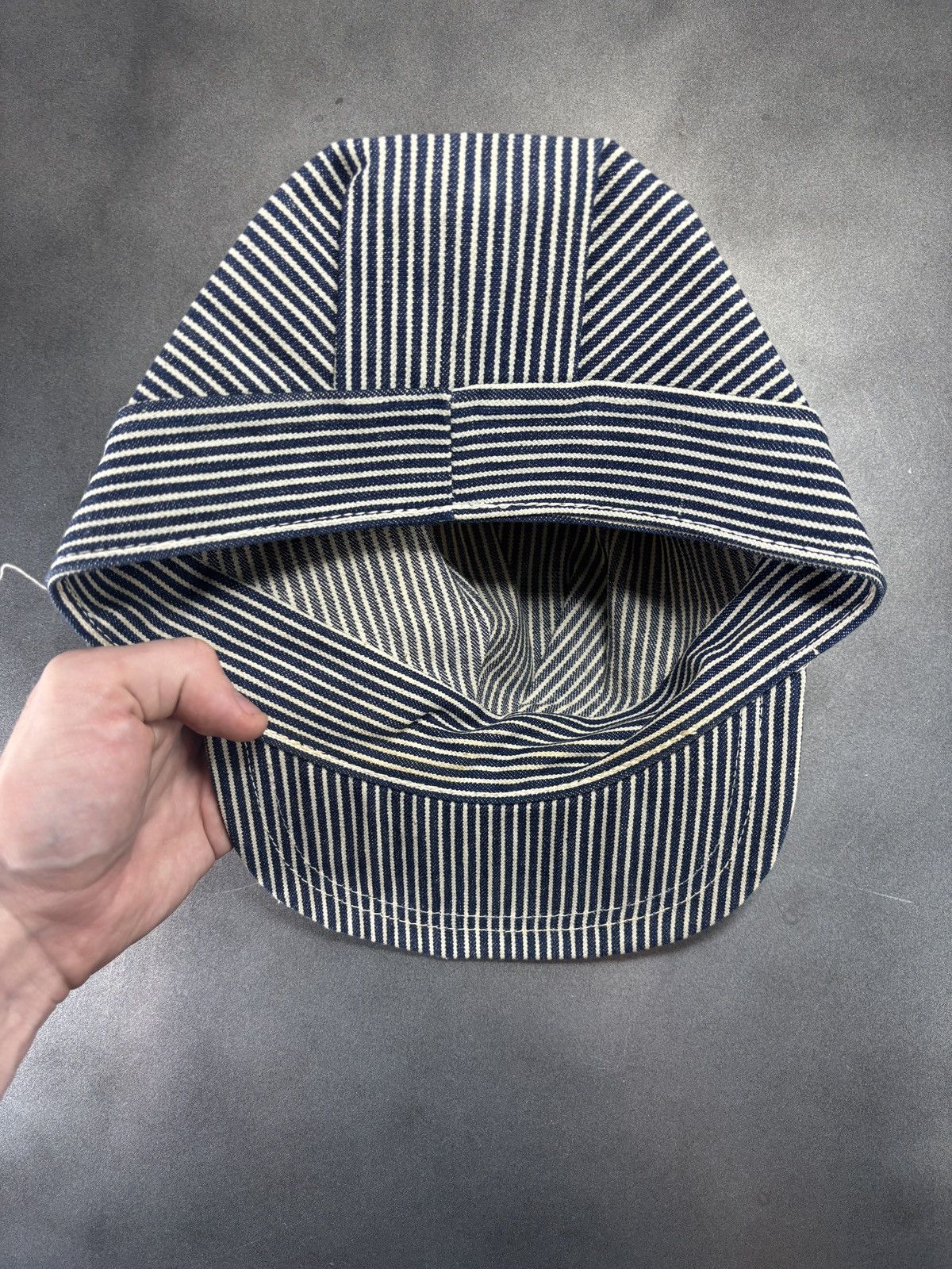 Levi's Vintage Levi's White Tab Hat Vintage Hickory Stripe Denim US Size ONE SIZE - 14 Thumbnail