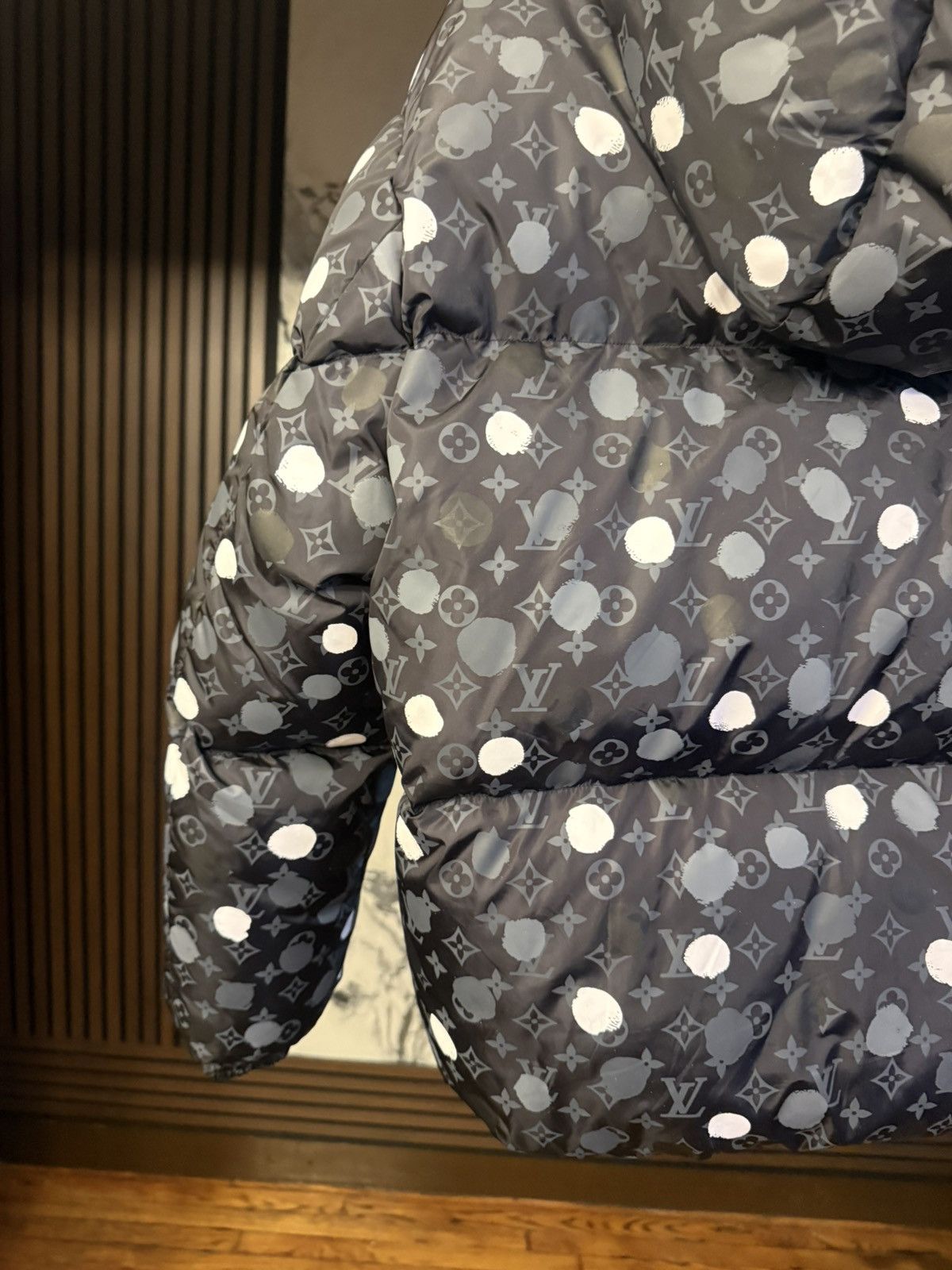 Louis Vuitton × Yayoi Kusama Louis Vuitton X Yayoi Kusama Puffer Jacket Size 52 / Large Size US L / EU 52-54 / 3 - 18 Thumbnail