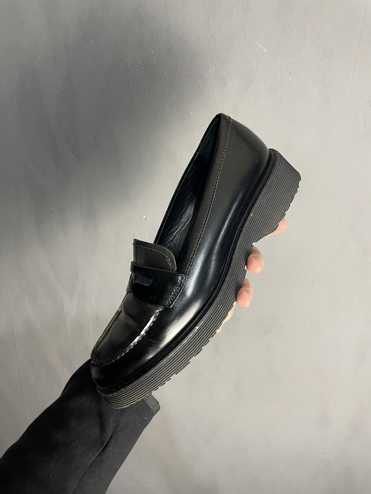 Prada Prada loafers size 40 Size US 10 / IT 40 - 12 Thumbnail