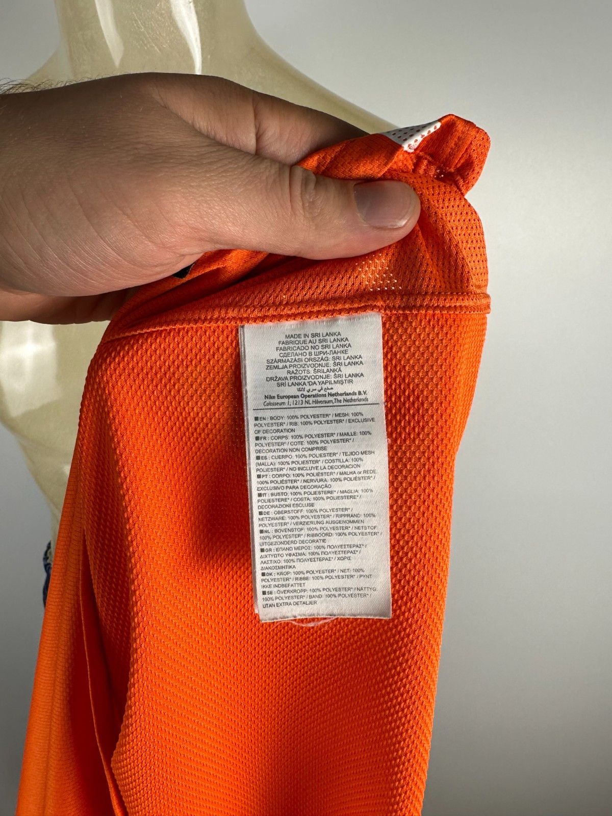 Nike Netherlands 2010 Home Football Shirt Soccer Jersey Nike M Size US M / EU 48-50 / 2 - 10 Thumbnail
