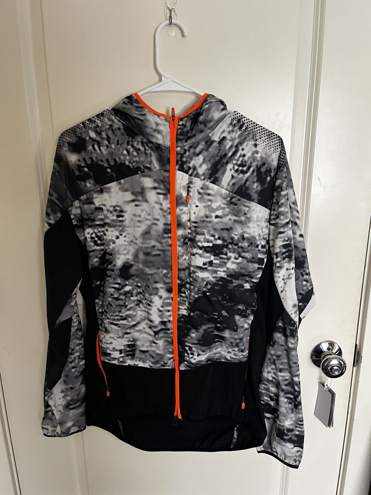 Nike Nile Windbreaker Running Jacket Size US S / EU 44-46 / 1 - 1 Thumbnail