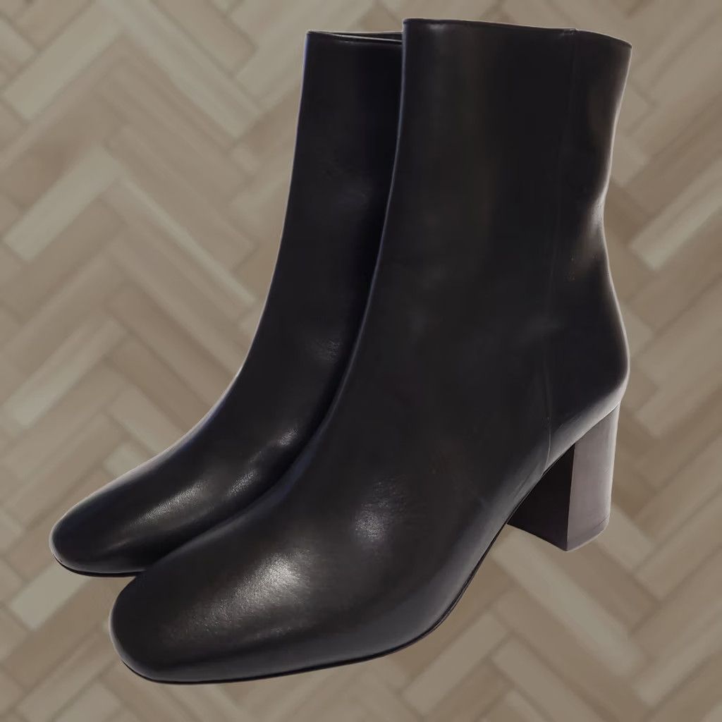 Club Monaco Club Monaco Boots, Women's Payton Boots, Black, Size 7.5, Leather Upper, Leather Lining, zip, Block Heel, Round Toe, MSRP: 50 Size US 8 / IT 38 - 1 Thumbnail