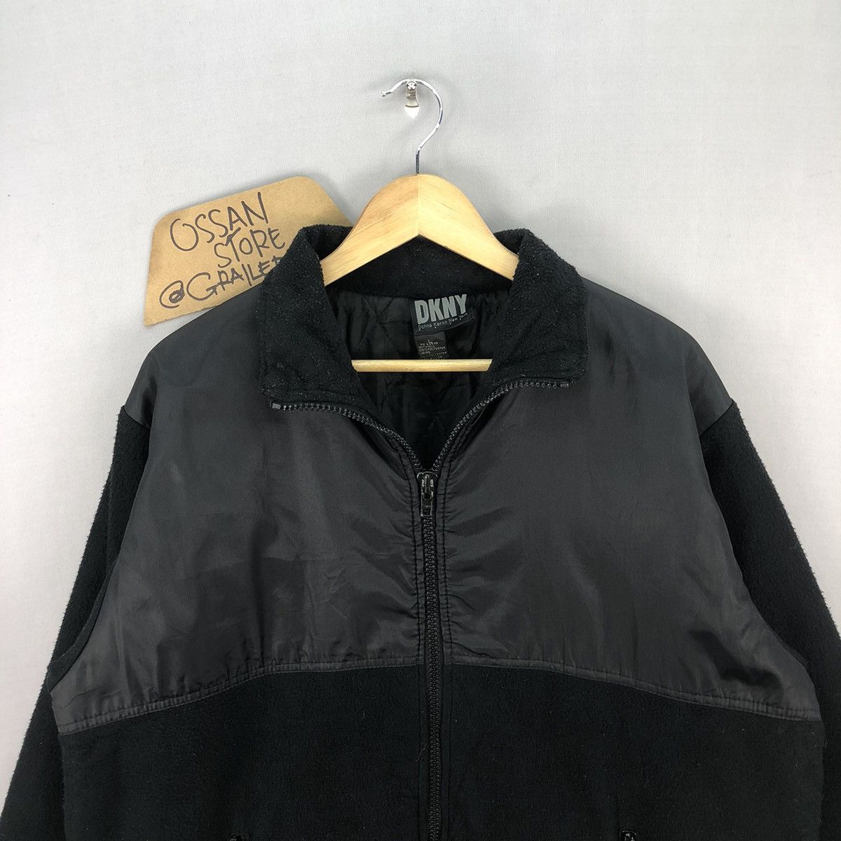 DKNY DKNY Donna Karan Back Spellout Zipper Fleece Jacket Size US XL / EU 56 / 4 - 4 Thumbnail