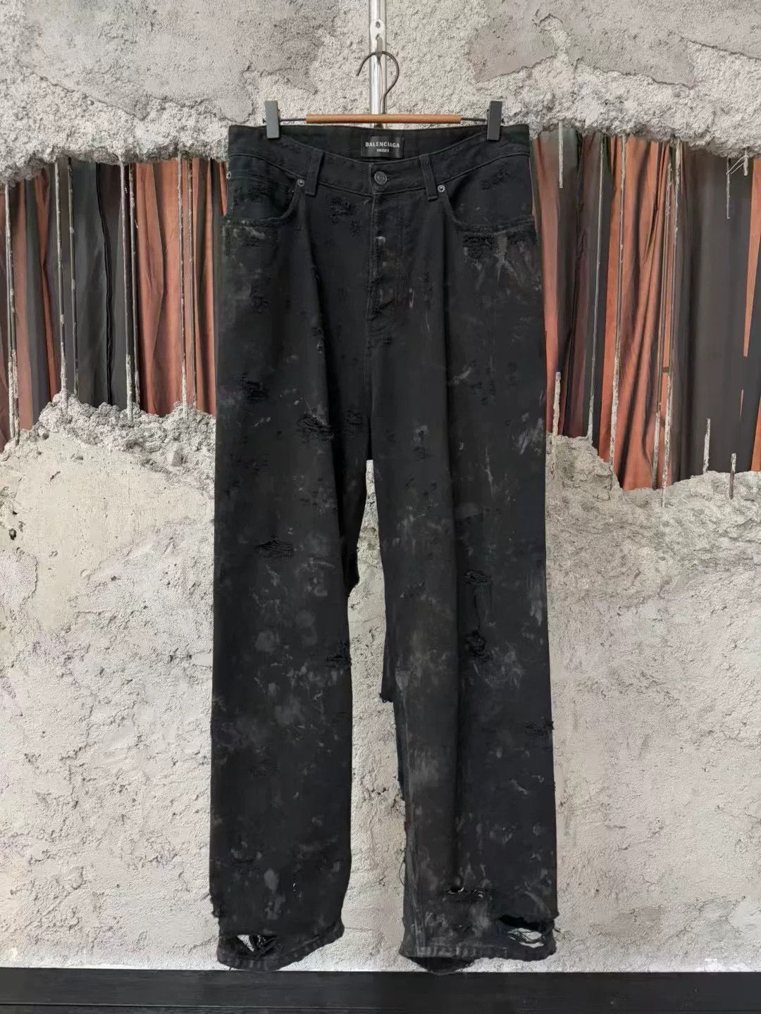 Balenciaga Balenciaga Distressed Ripped Denim Jeans Size US 26 / EU 42 - 1 Thumbnail