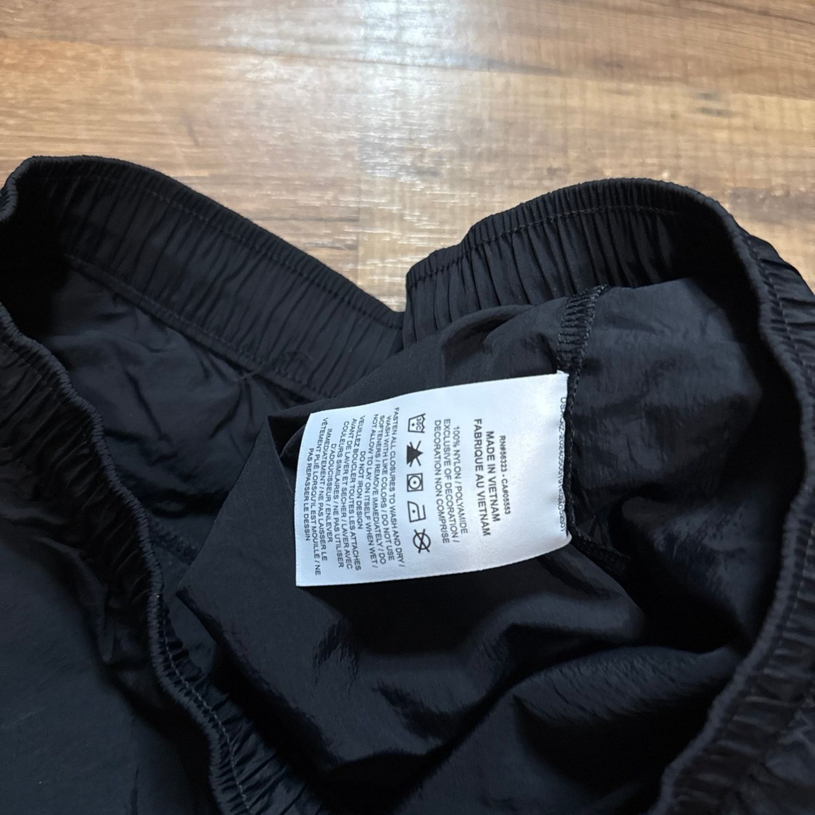 Columbia NWOT Nike Tech Cargo Shorts Size US 30 / EU 46 - 12 Thumbnail