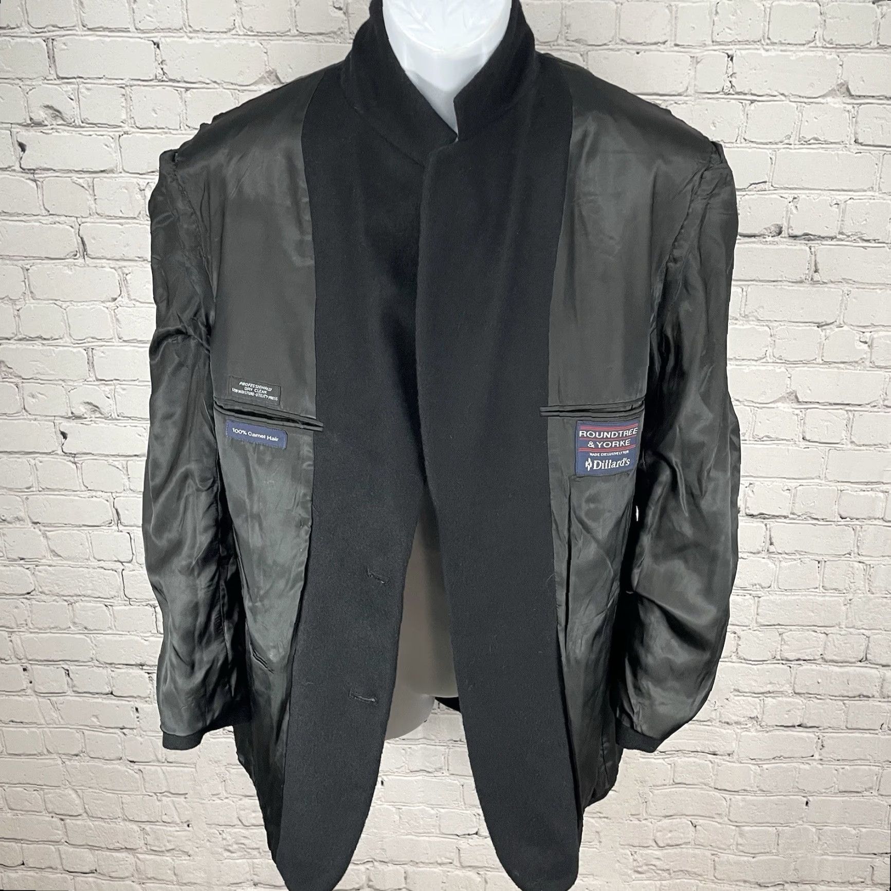 Roundtree & Yorke Roundtree & Yorke Blazer Jacket Black Camelhair 2 Button Notch Vented Size 38R Size 38R - 7 Thumbnail