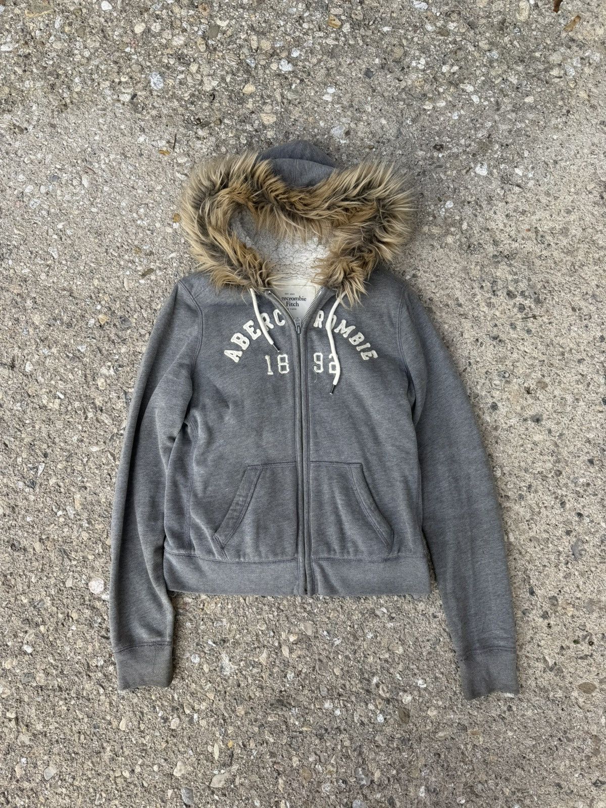 Abercrombie & Fitch Abercrombie & Fitch Logo Y2K Fur Zip Hoodie