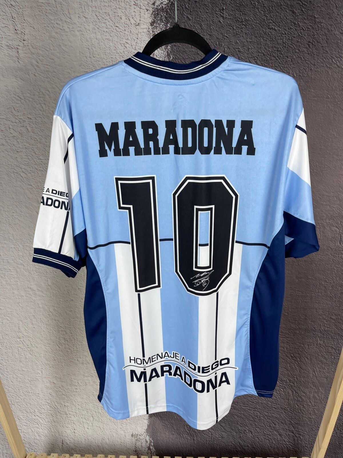 Soccer Jersey Limited Edition Jersey Argentina Maradona football soccer Size US M / EU 48-50 / 2 - 13 Thumbnail