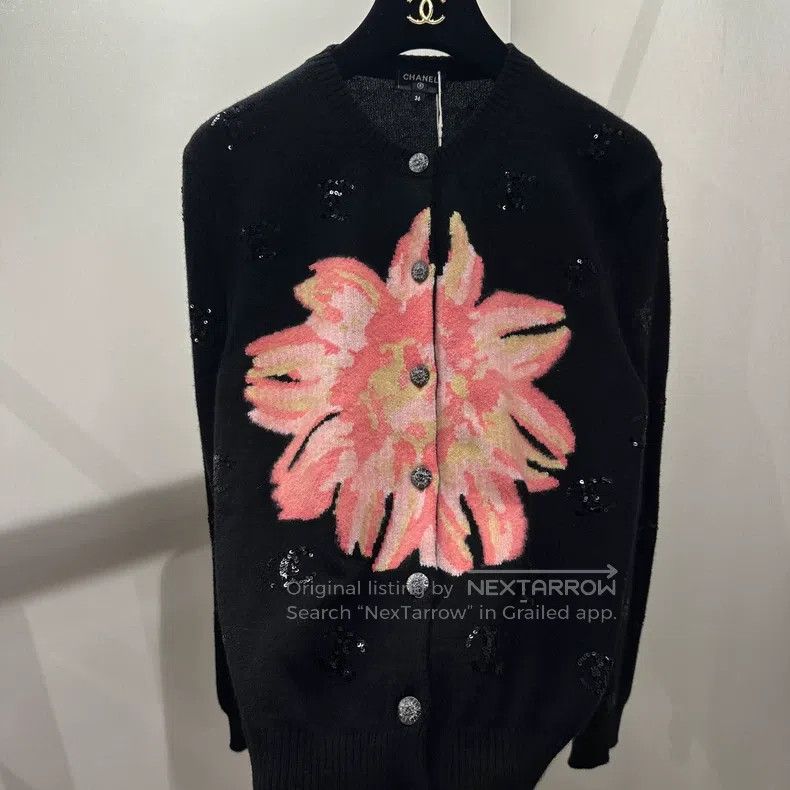 Chanel Chanel Cashmere sequin Logo flower cardigan coat Size XS / US 0-2 / IT 36-38 - 7 Thumbnail