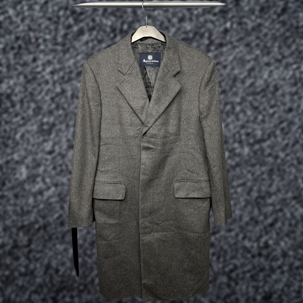 Aquascutum VINTAGE Aquascutum Mens Coat overcoat Wool Gray 40R 50R Long Solid Buttoned UK Wool 110 cm Mens Size US XXS / EU 40 - 1 Thumbnail