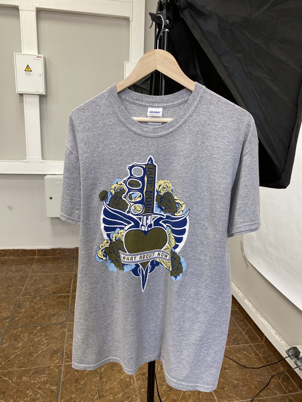 Bon Jovi 🇺🇸Vintage Bon Jovi What About Now Tour T-Shirt Rare Retro Size US L / EU 52-54 / 3 - 1 Thumbnail