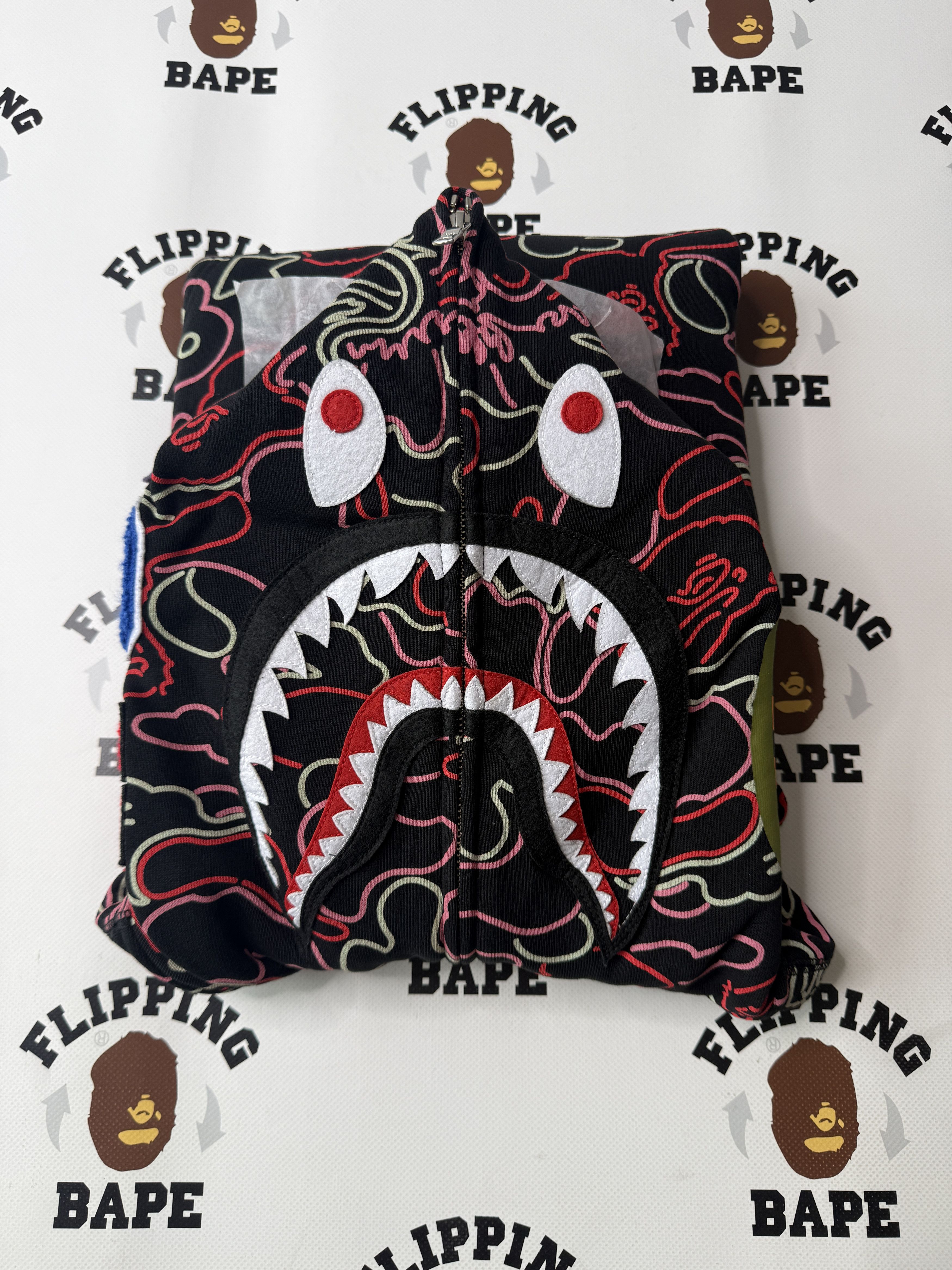 Bape BAPE X 88RISING GLOW IN THE DARK CAMO SHARK FULL ZIP HOODIE Size US M / EU 48-50 / 2 - 18 Thumbnail