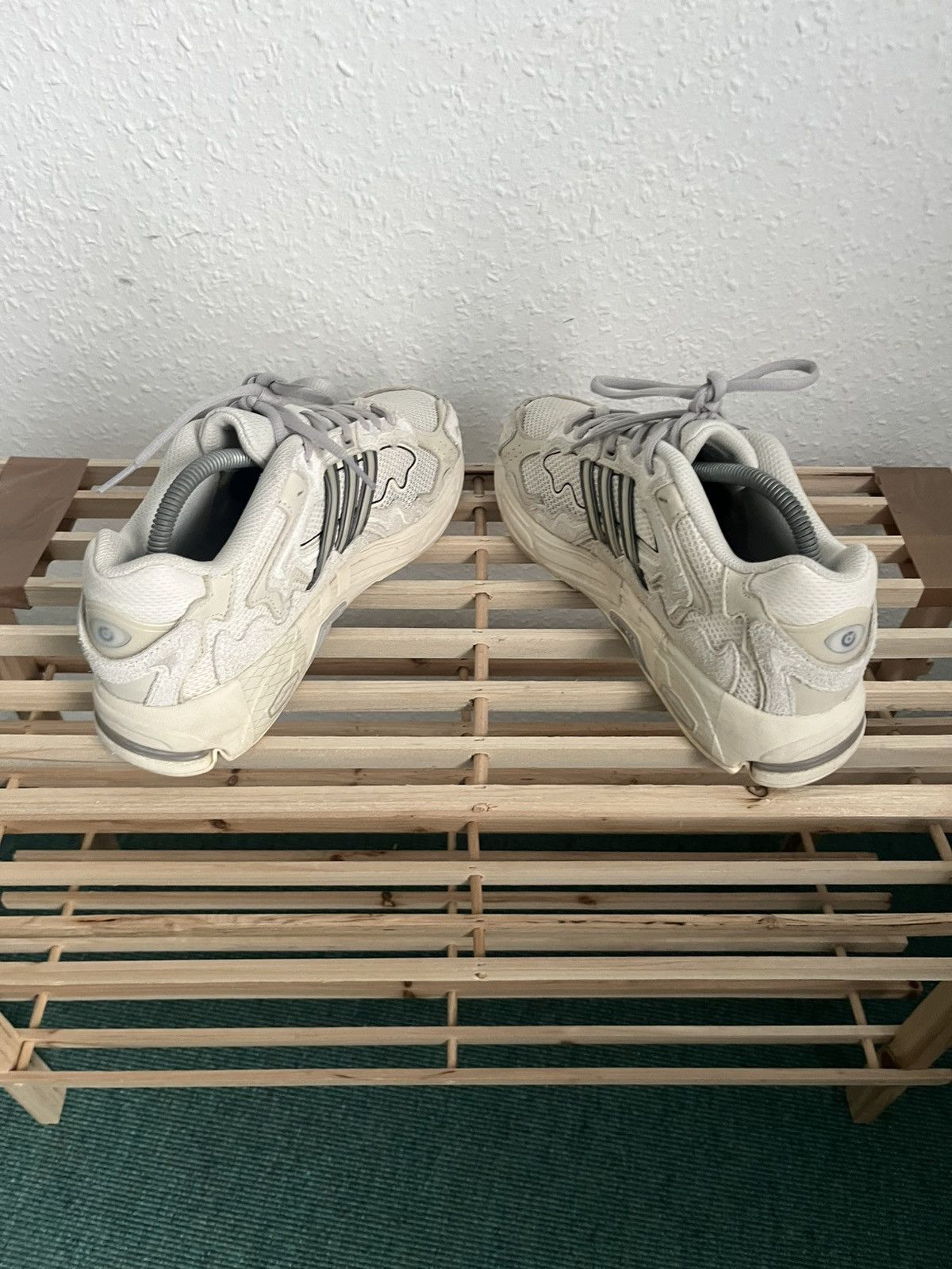 Adidas Adidas x Bad Bunny CL Response Size US 7.5 / EU 40-41 - 2 Thumbnail