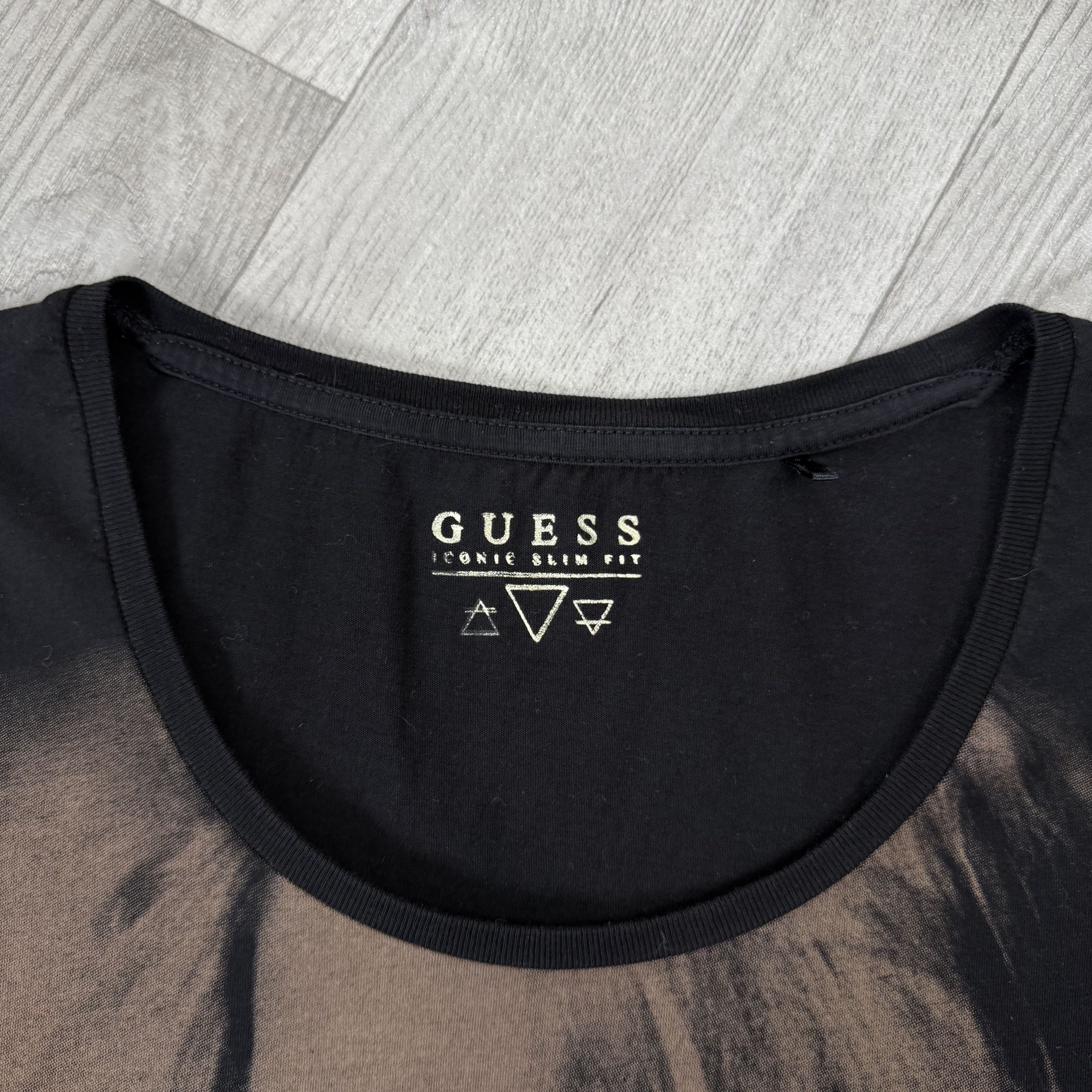 Guess Vintage Guess 10s Sexy Girl Graphic Black Tee Shirt Size M / US 6-8 / IT 42-44 - 6 Thumbnail