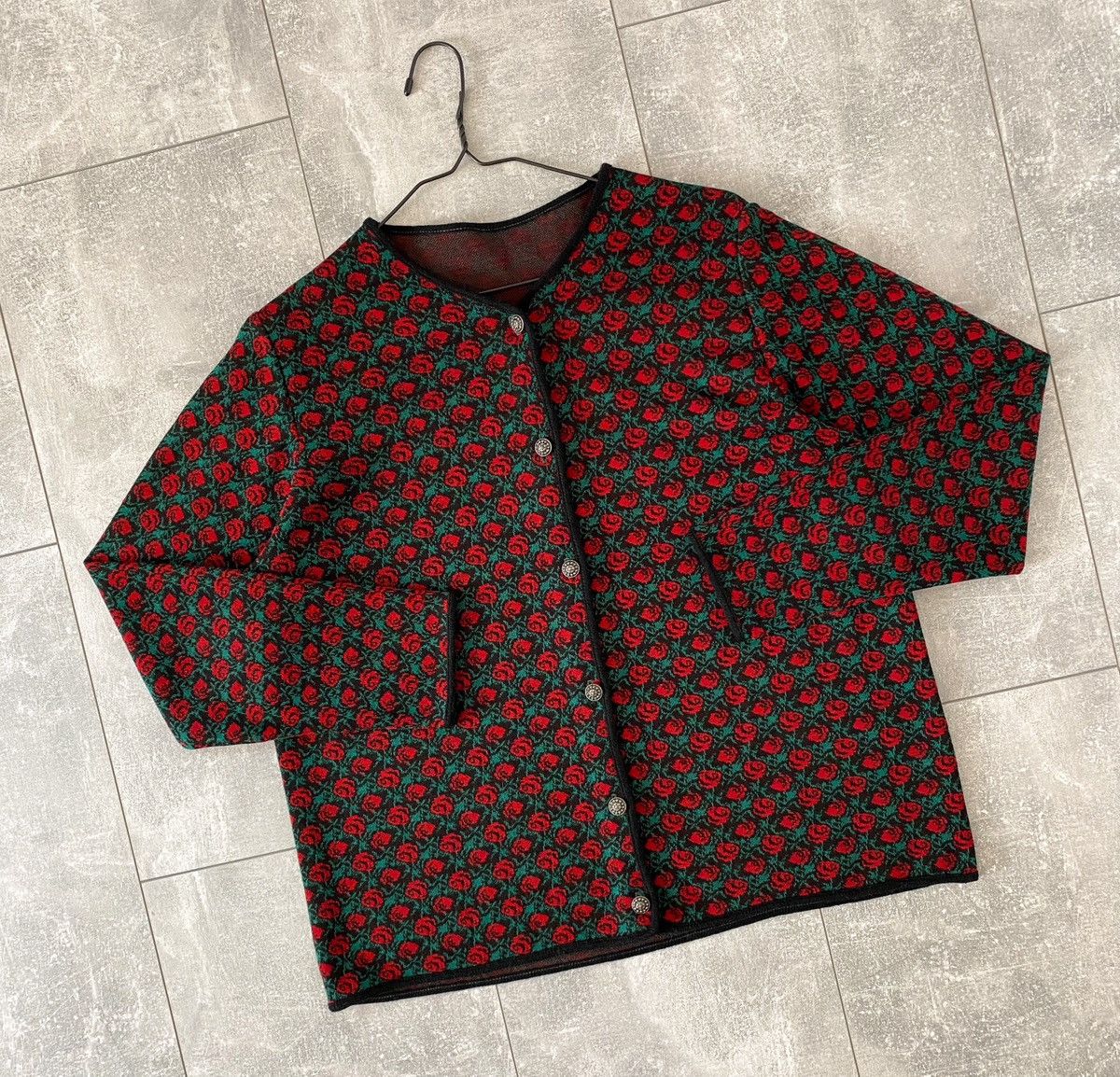 Japanese Brand 90s Vintage Japanese Unisex Hand Knit Roses Cardigan Size M / US 6-8 / IT 42-44 - 4 Thumbnail