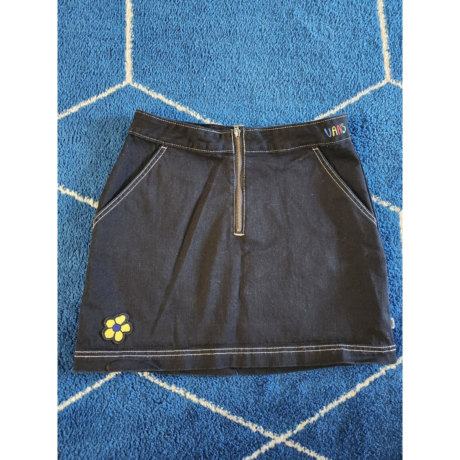 Vans Vans Women's Black Mini Skirt- M Size 30" / US 8 / IT 44 - 1 Thumbnail