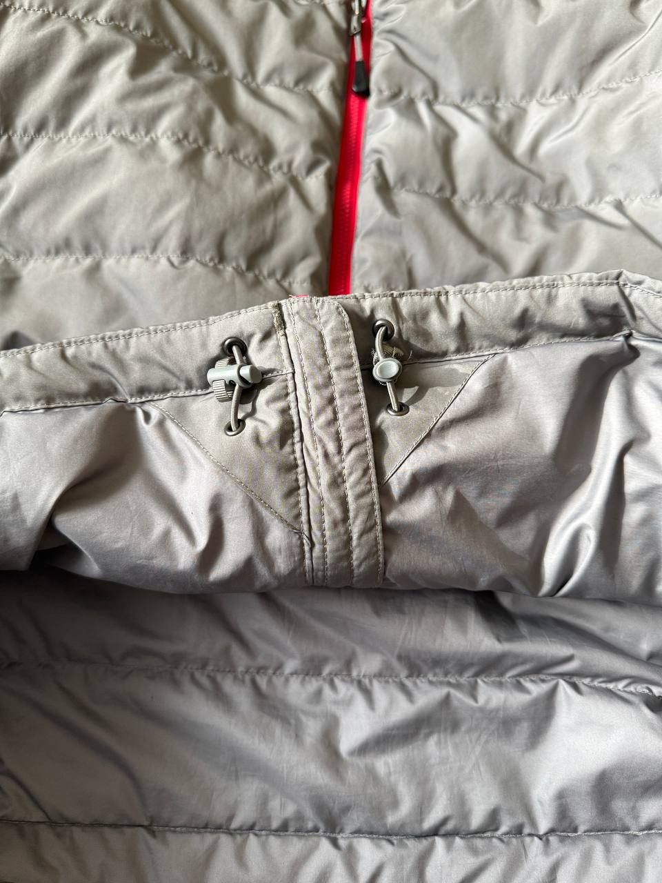 The North Face The North Face 550 light puffer jacket in grey Size US S / EU 44-46 / 1 - 8 Thumbnail