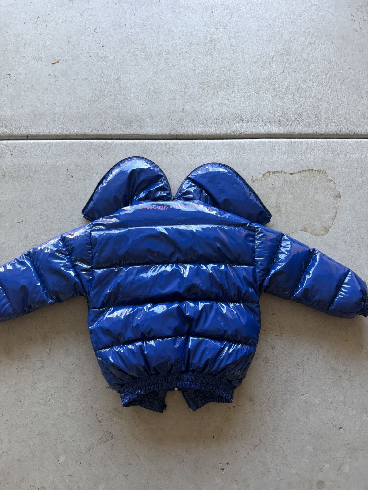 Vetements Vetements FW17 Miss Webcam Puffer Size US S / EU 44-46 / 1 - 10 Thumbnail