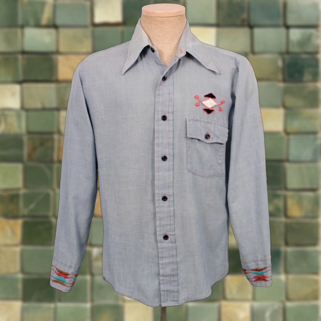 Vintage VINTAGE Men's VTG 70s Blue Embroidered Thunderbird Chambray Work Shirt M 1970s Mens Size US M / EU 48-50 / 2 - 1 Thumbnail