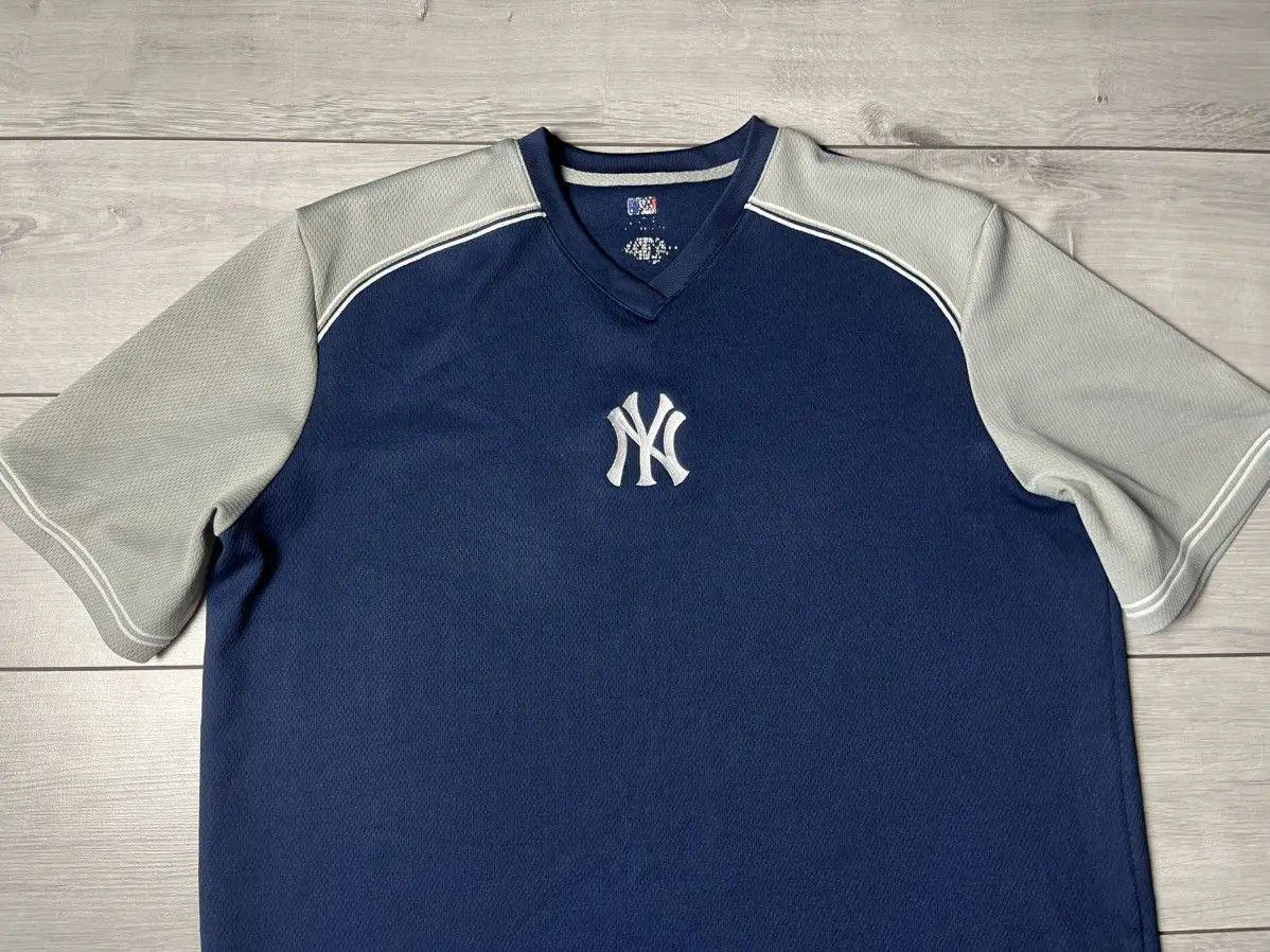 MLB New York Yankees jersey box logo size XLarge Size US XL / EU 56 / 4 - 3 Thumbnail