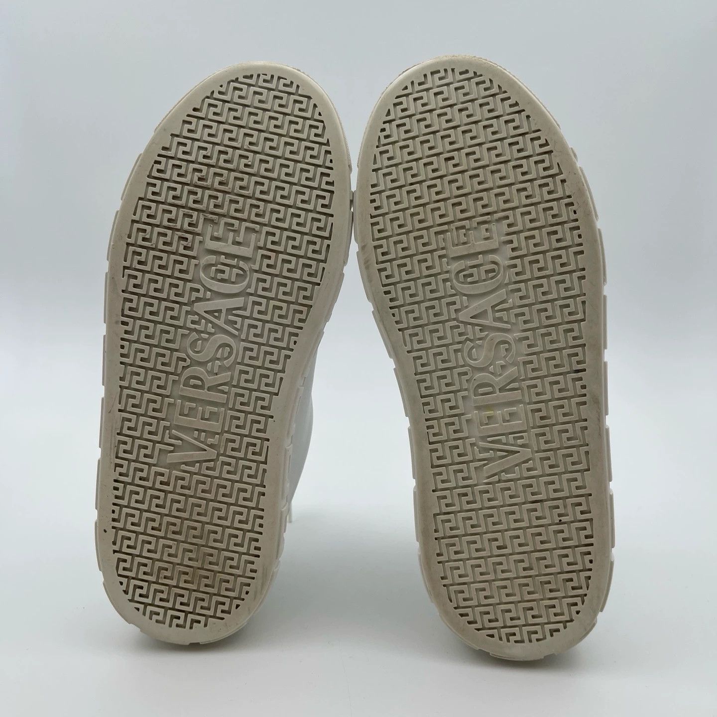 Versace Versace pre-owned white low-top sneakers 37 Size US 6.5 / IT 36.5 - 7 Thumbnail