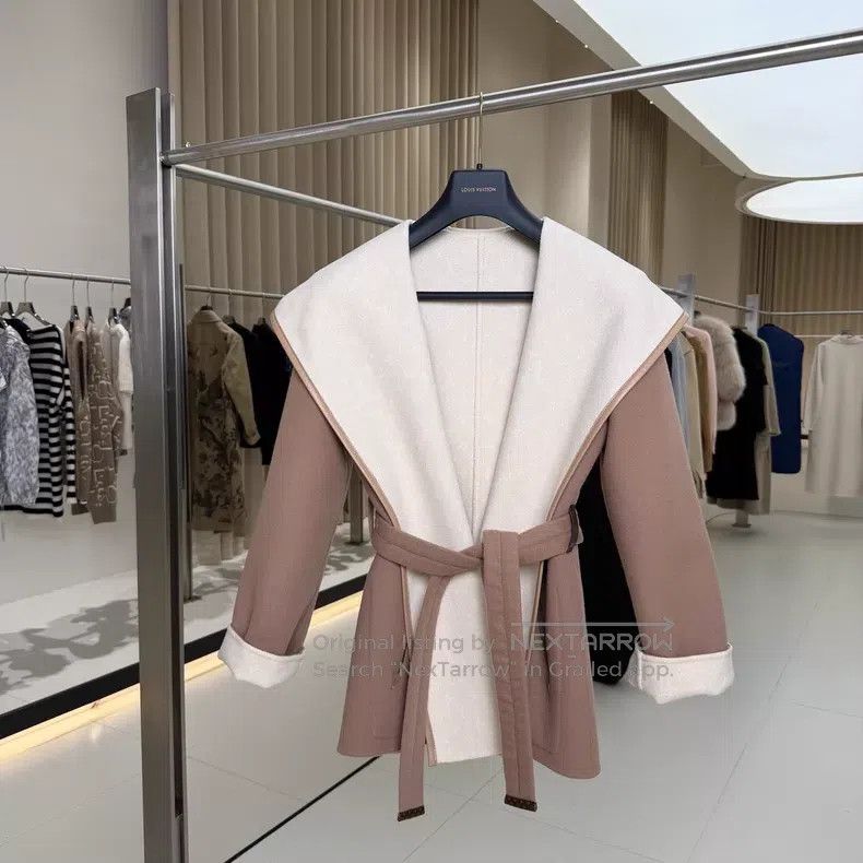 Louis Vuitton Louis Vuitton Bean paste reversible cropped bathrobe coat Size XXS / US 00 / IT 34 - 1 Thumbnail