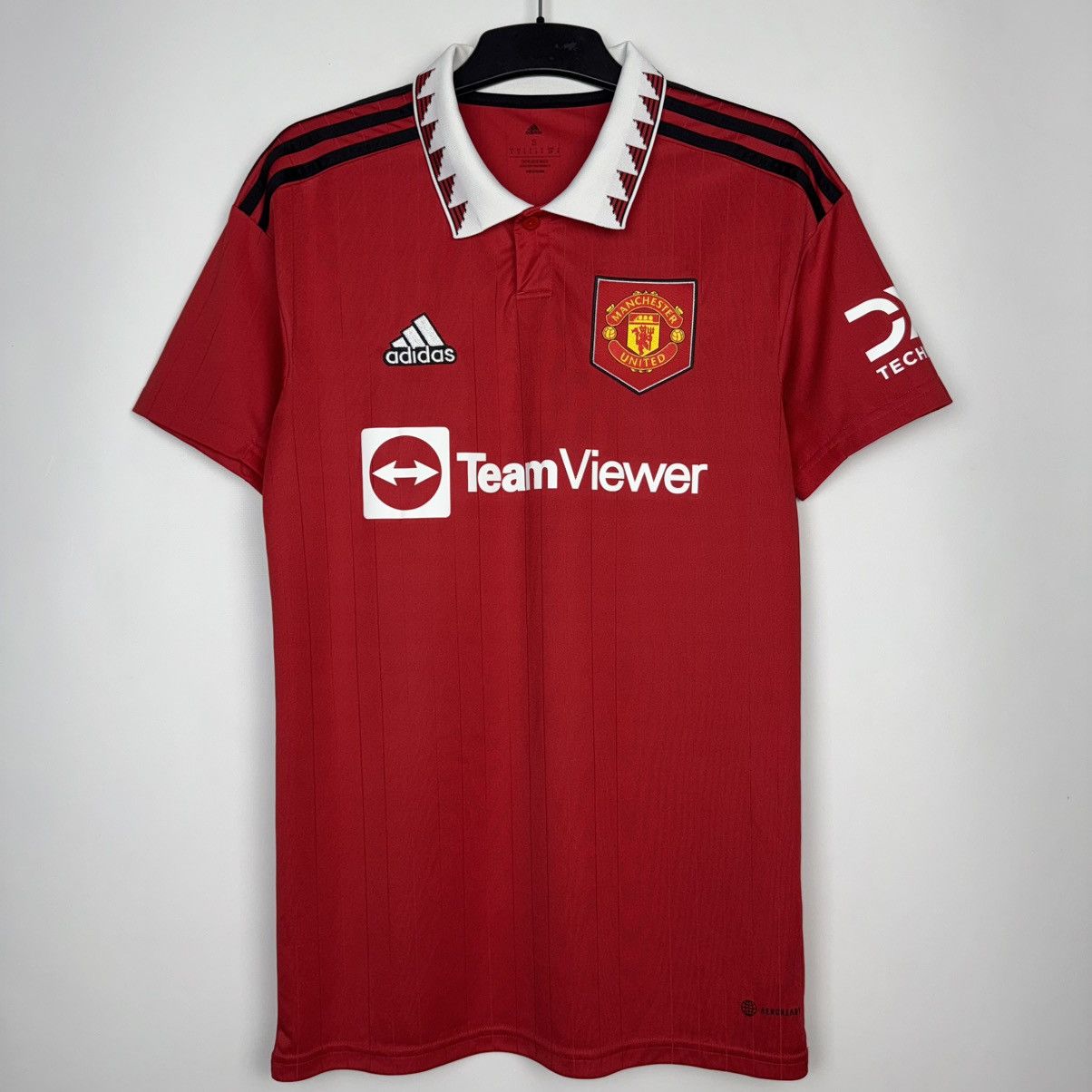 Adidas MANCHESTER UNITED 2022 2023 HOME FOOTBAL SHIRT SOCCER JERSEY Size US S / EU 44-46 / 1 - 1 Thumbnail