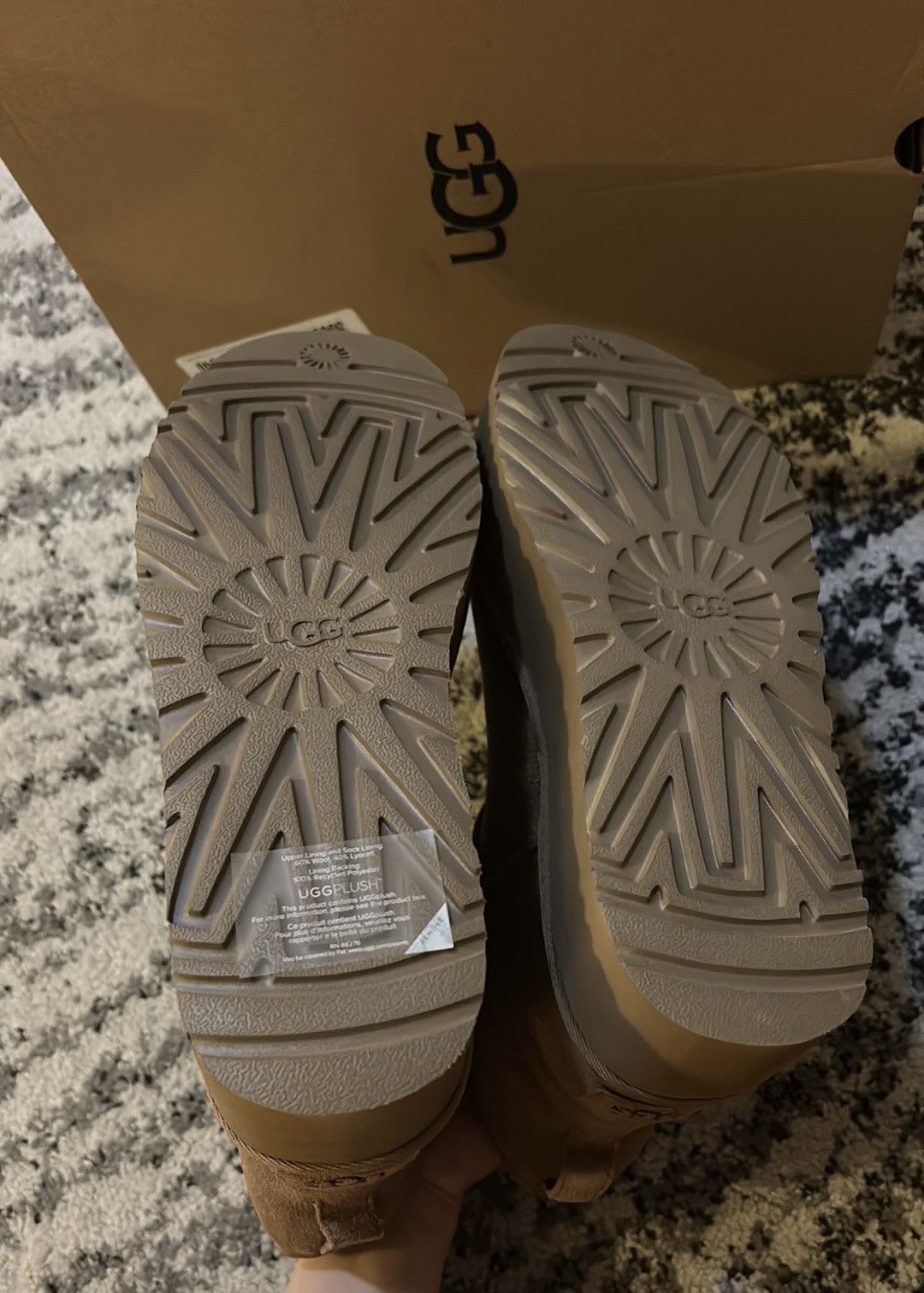 Ugg UGG Classic Mini Platform Boots size US 10 Size US 10 / IT 40 - 6 Thumbnail