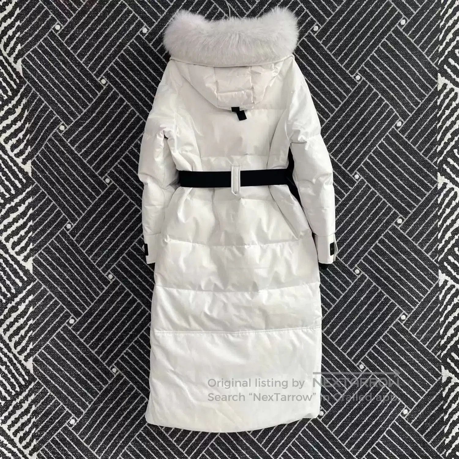 Moose Knuckles white belted knee. Size S / US 4 / IT 40 - 2 Thumbnail