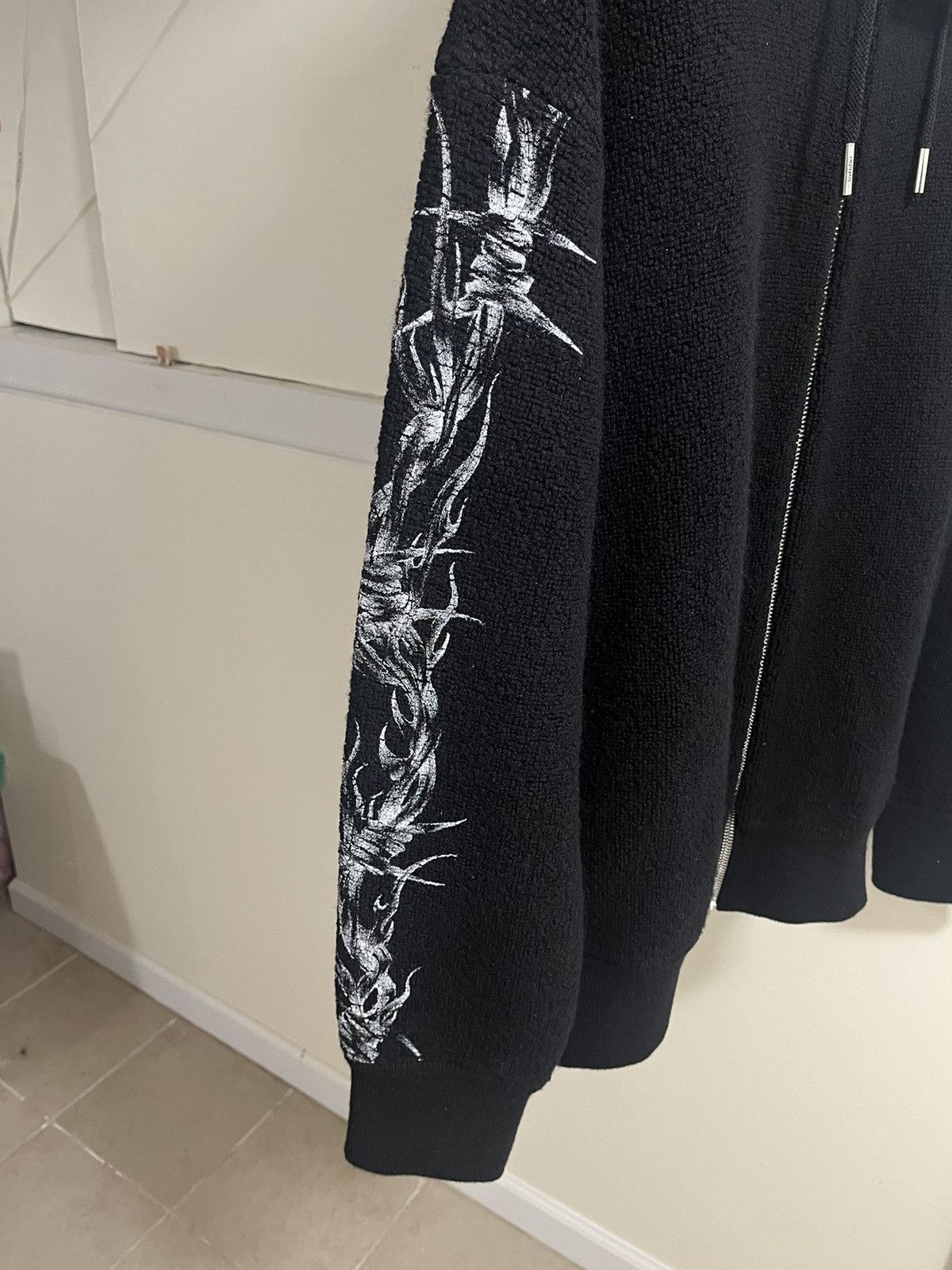 Givenchy Oversized Barbed Wire Printed Zip Up Hoodie Sz S Size US S / EU 44-46 / 1 - 5 Thumbnail