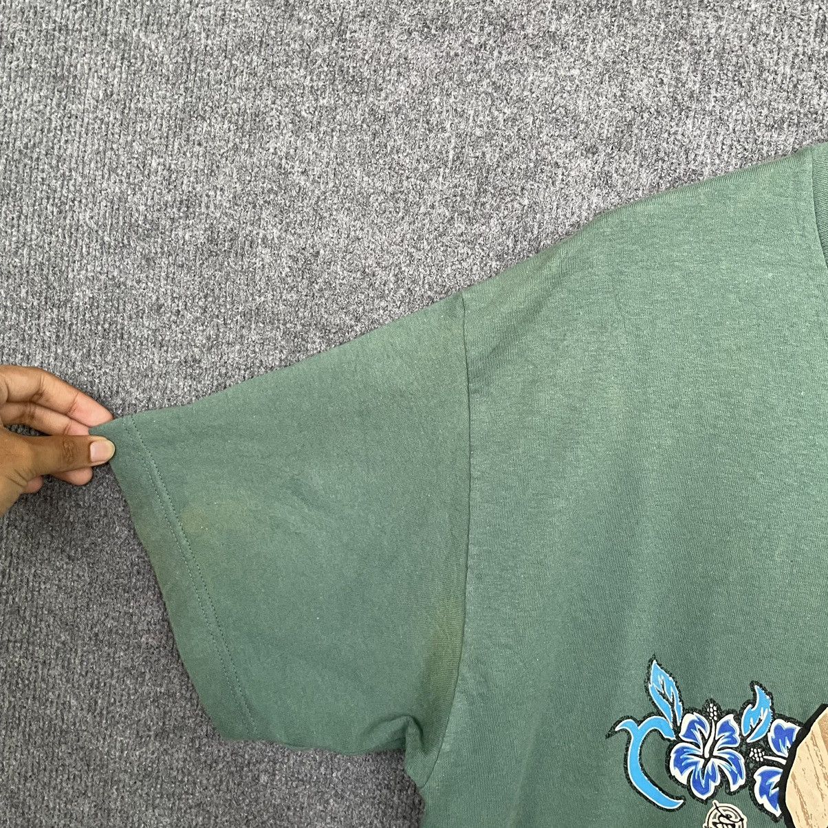 Vintage Vintage 1990s Surf Gear Hawaii Faded Green T Shirt Size US L / EU 52-54 / 3 - 4 Thumbnail