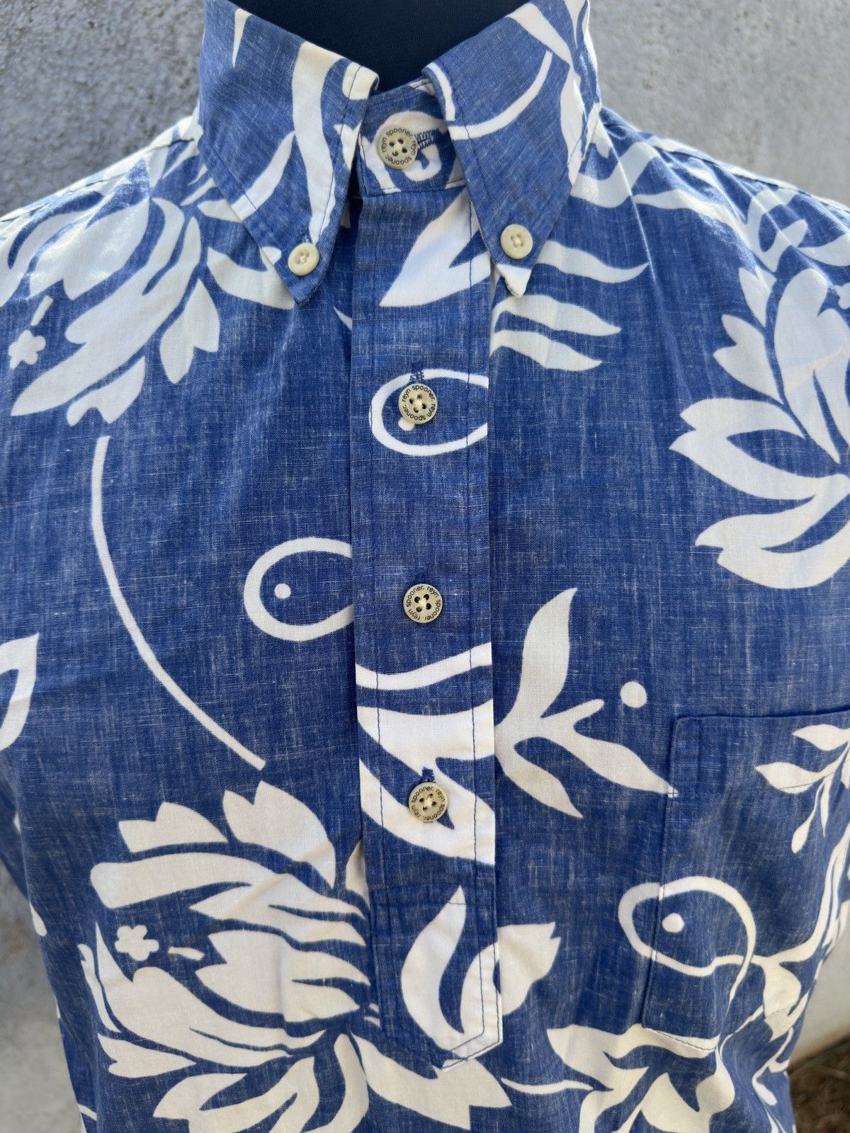 Reyn Spooner Reyn Spooner Blue 3/4 Button Hawaiian Print Men's Medium Size US M / EU 48-50 / 2 - 3 Thumbnail