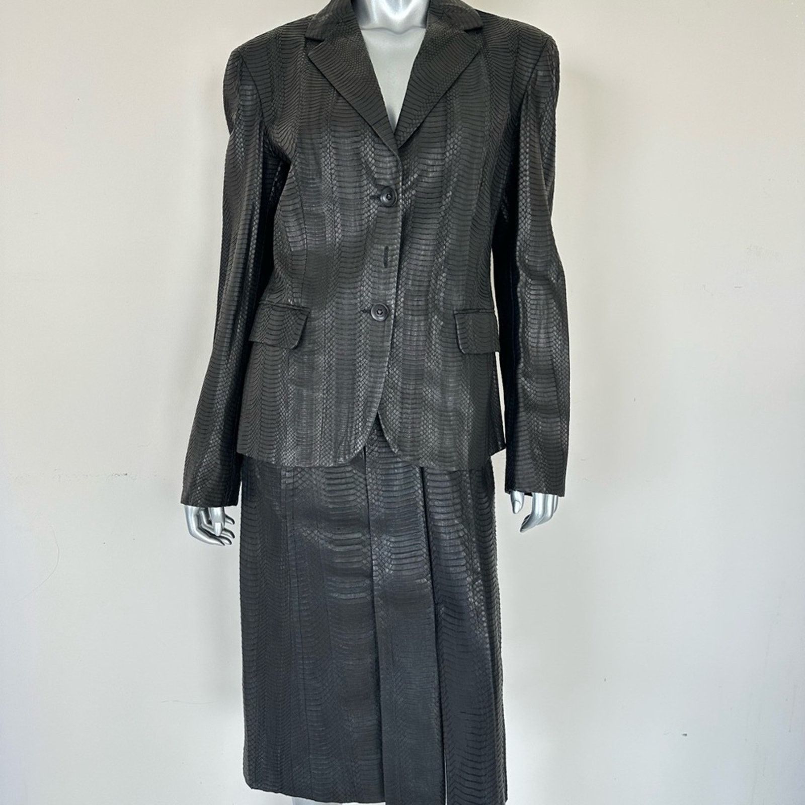 Brioni NWT! Brioni women snake skin leather blazer size 12 US 6500$ Size XL / US 12-14 / IT 48-50 - 15 Thumbnail