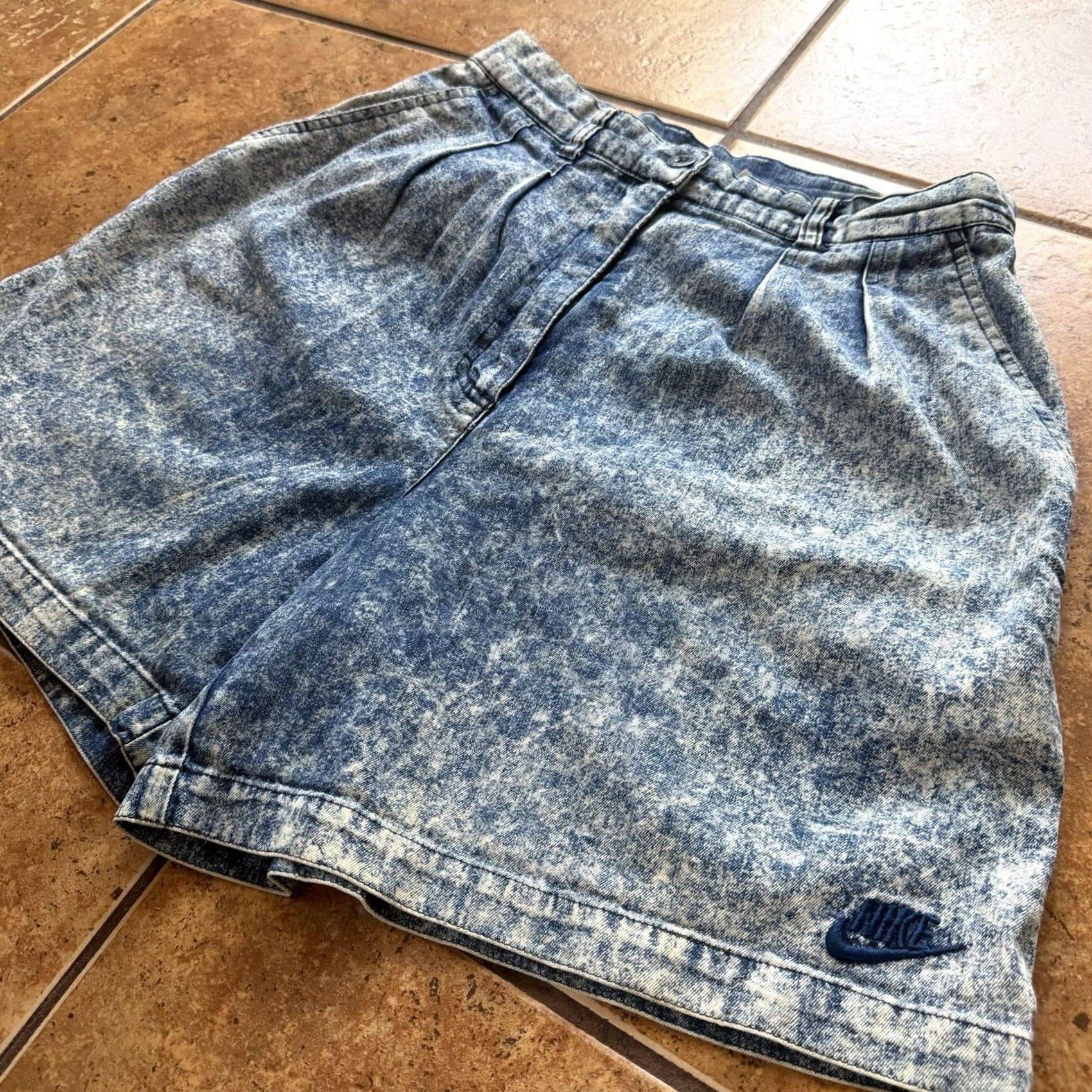 Nike VINTAGE Nike Challenge Court Andre Agassi Shorts - 90s Denim Acid Wash Black 28 Adult Regular Inseam 5" Mens Size US 28 / EU 44 - 7 Thumbnail