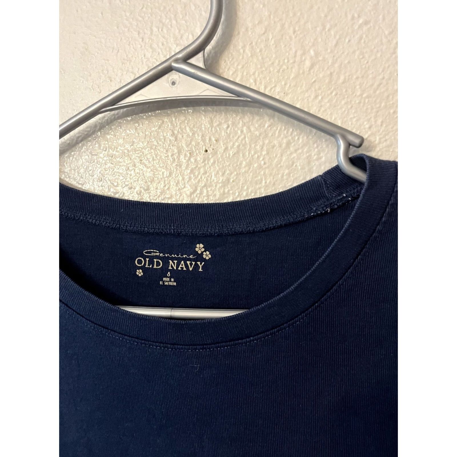 Old Navy Old Navy T-Shirt Women’s Small Navy Blue Solid Short Sleeve Crew Neck Tee Size S / US 4 / IT 40 - 2 Thumbnail