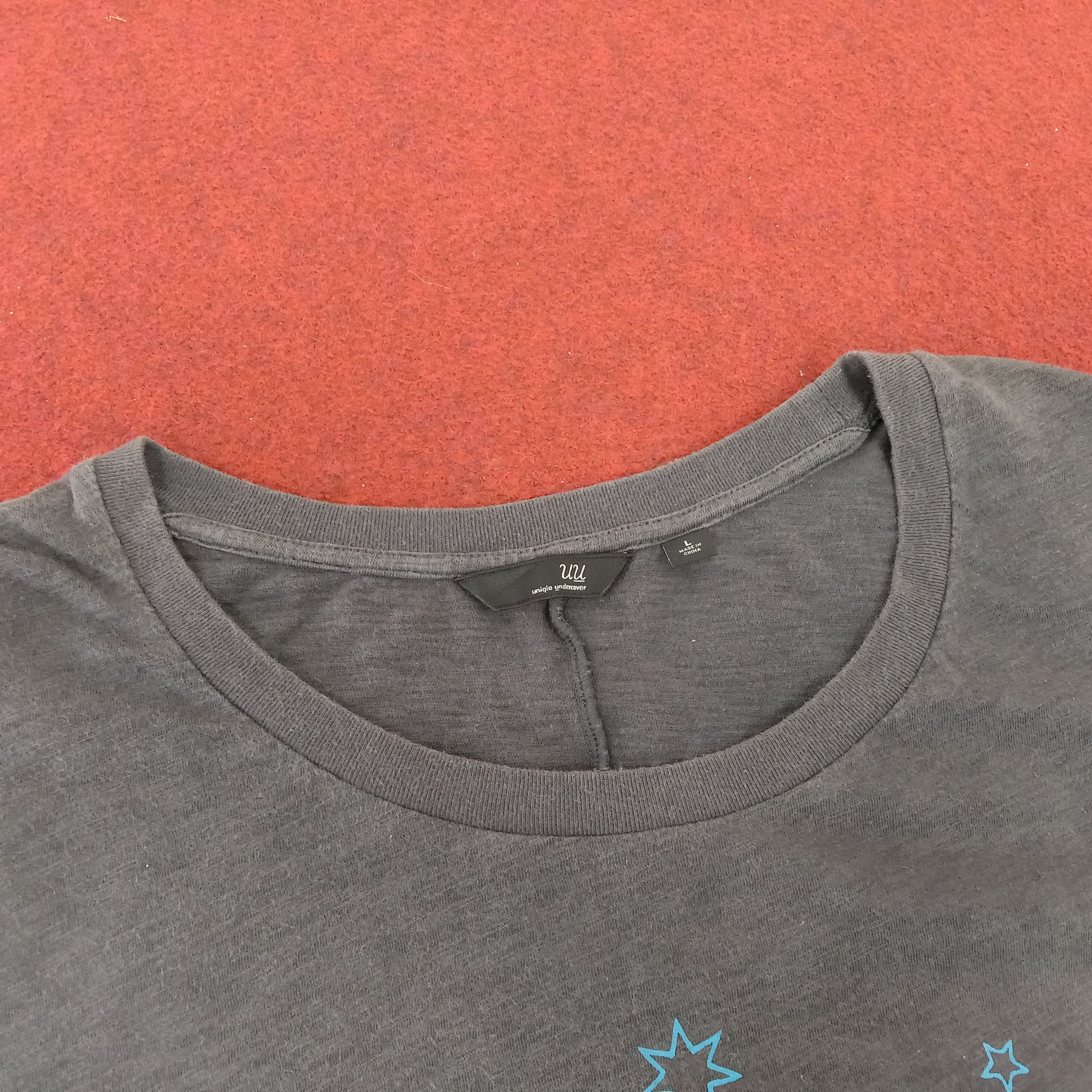 Japanese Brand Uniqlo Undercover Japanese Brand Skulls Design Custom Tshirt Size US L / EU 52-54 / 3 - 4 Thumbnail