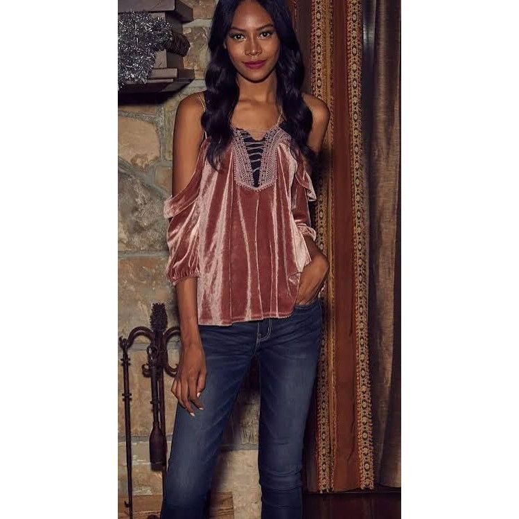 Other Gimmicks by BKE Velvet Cold Shoulder Lace-Up Blouse S Boho Size S / US 4 / IT 40 - 5 Thumbnail