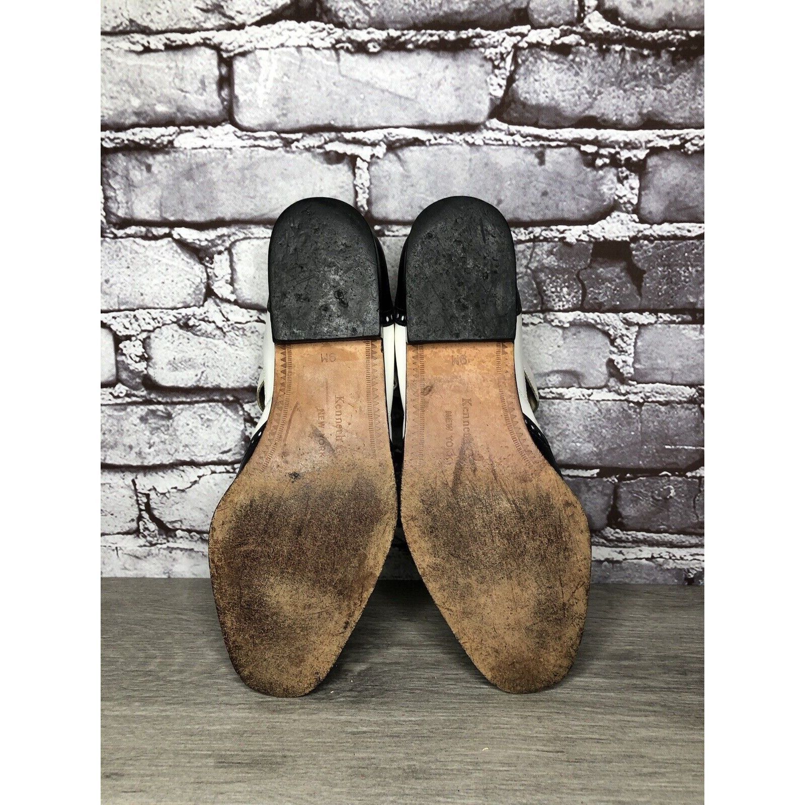 Kenneth Cole Kenneth Cole New York Black White Leather Kiltie Flats Shoes Size US 9 / IT 39 - 16 Thumbnail