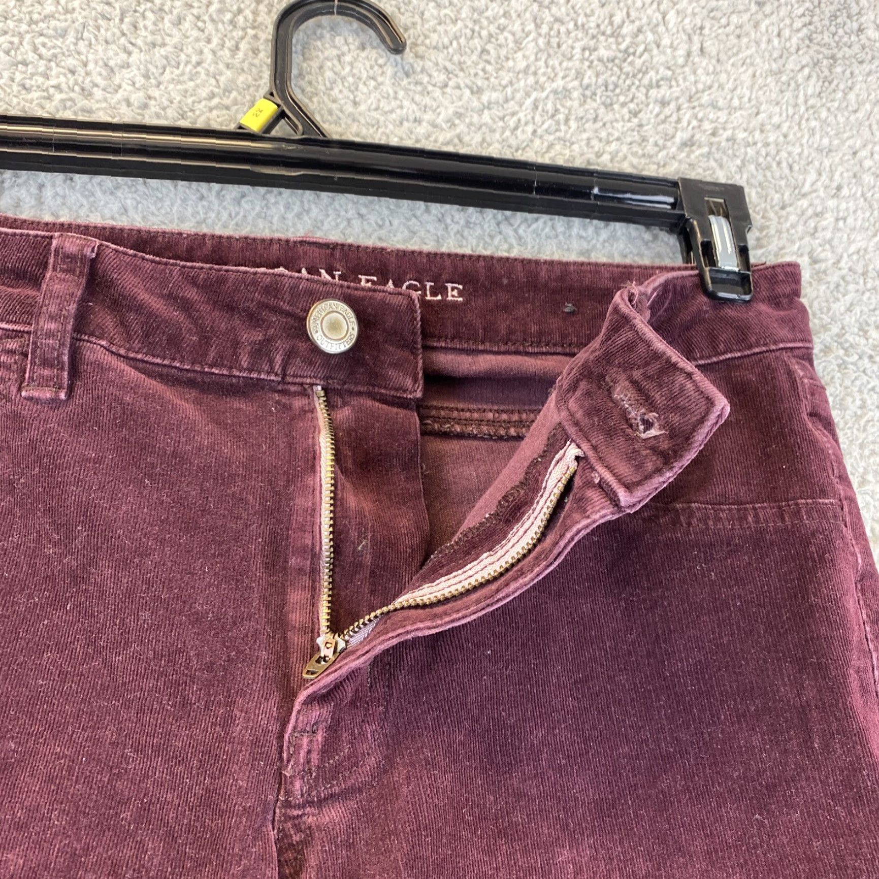 American Eagle Outfitters American Eagle Womens Corduroy Pants 8 Stretch Burgundy Straight 54-43 Size 30" / US 8 / IT 44 - 3 Thumbnail