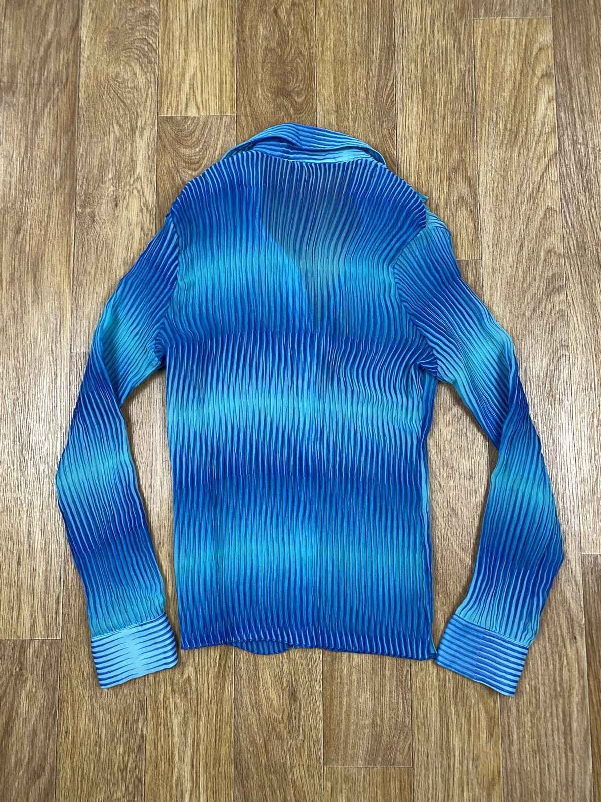 Japanese Brand Vintage pleated Blue Button Shirt Issey Miyake Style Size S / US 4 / IT 40 - 4 Thumbnail
