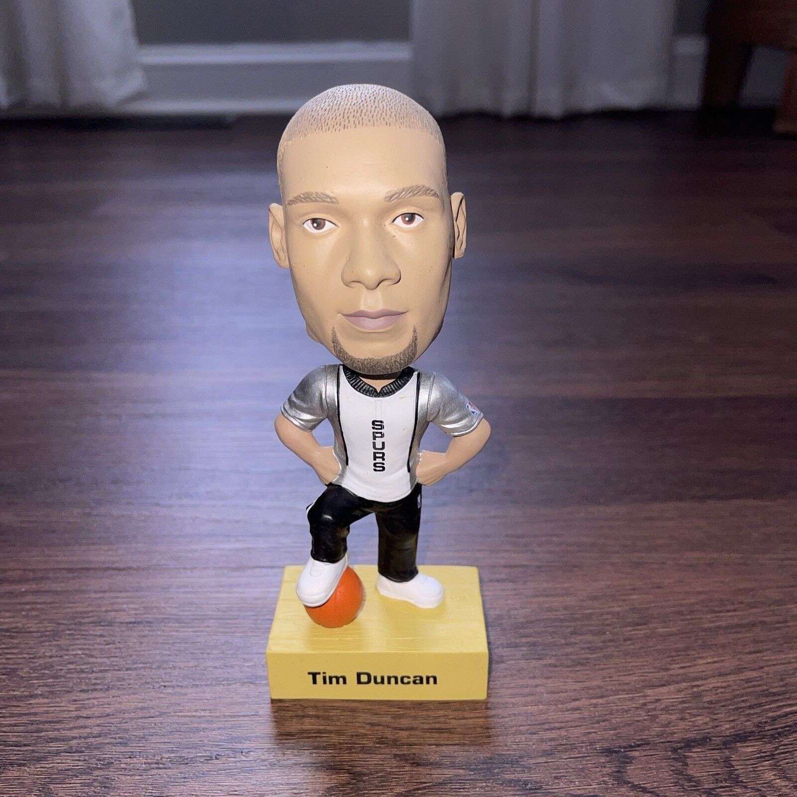 Other Play Makers TIM DUNCAN Upper Deck Collectibles Bobblehead 1 Size US XXS / EU 40 - 1 Thumbnail