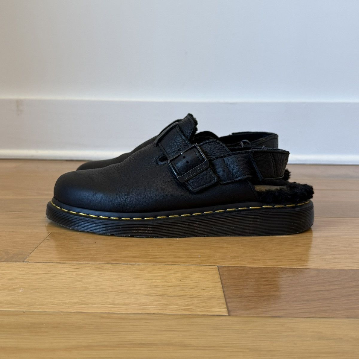 Dr. Martens Dr. Martens Jorge II Faux Fur Lined Slingback Mules US 9 Size US 9 / EU 42 - 1 Thumbnail