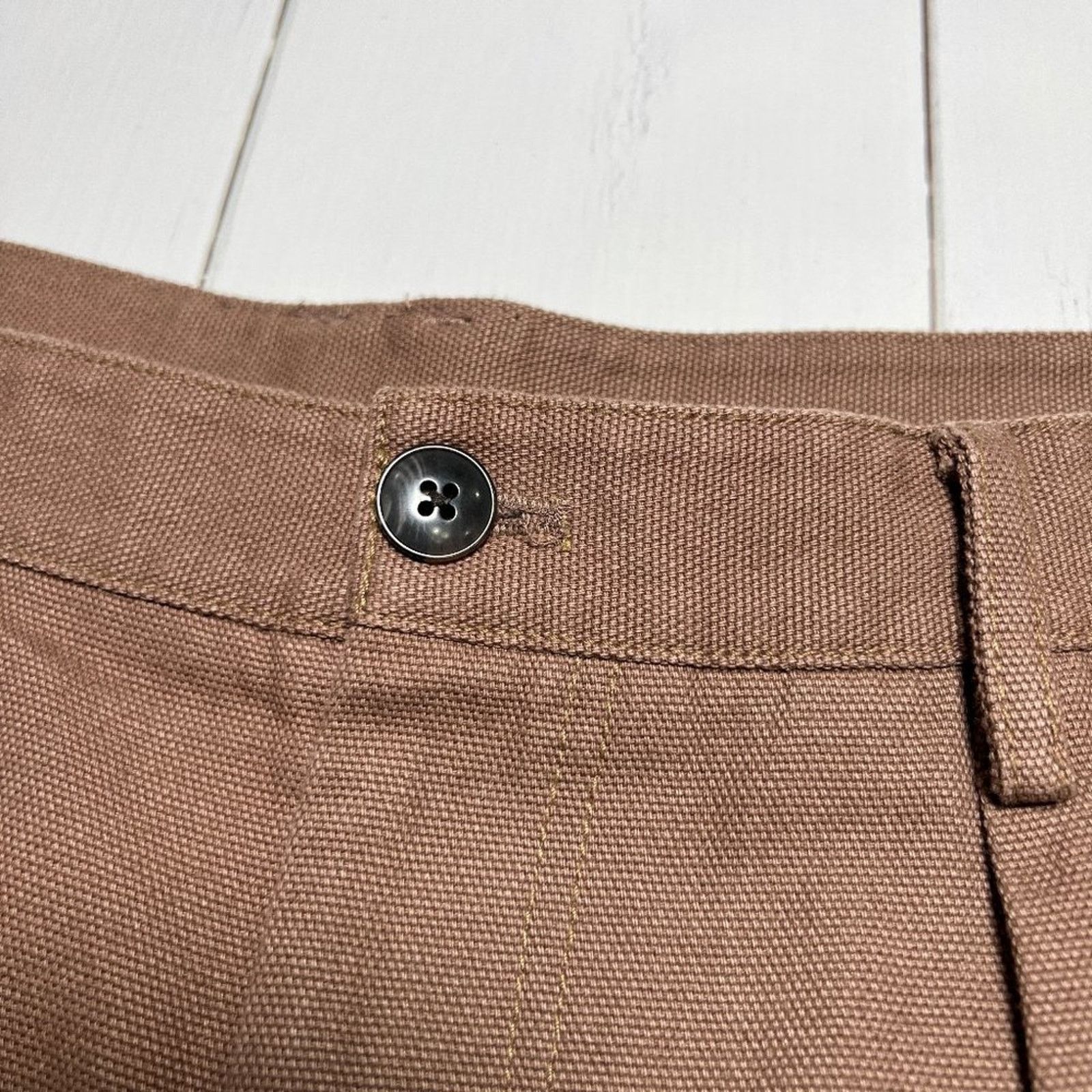 Standard Issue NWT Standard Issue NYC Pleated Utility Shorts SIZE 34 Oak Size US 34 / EU 50 - 8 Thumbnail