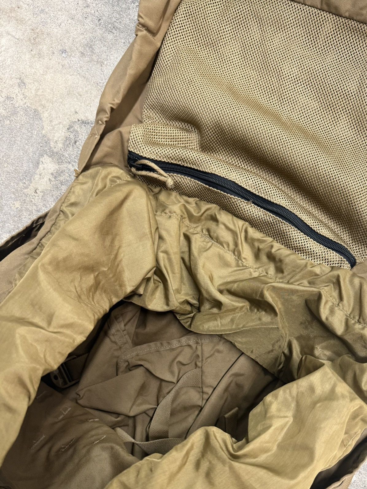 Vintage Vintage Military Backpack Size ONE SIZE - 3 Thumbnail
