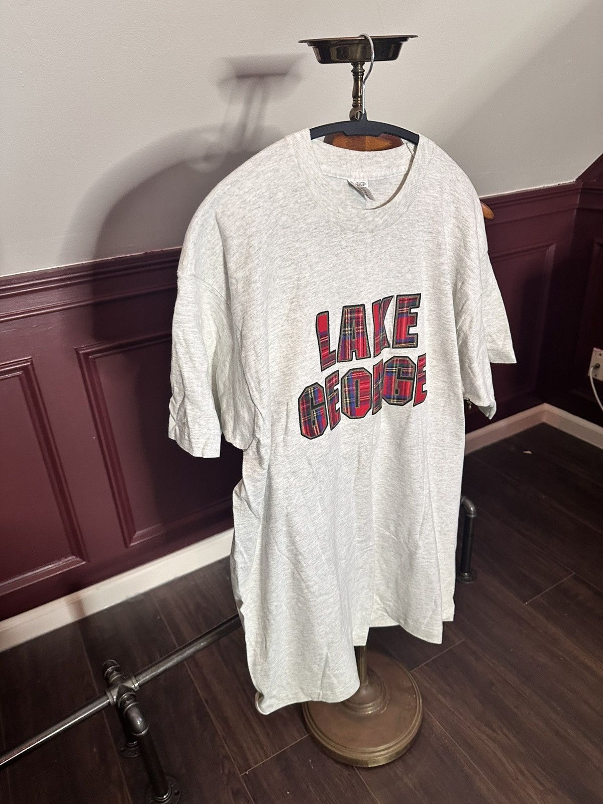 Fruit Of The Loom 90s single stitch plaid flannel patched LAKE GEORGE t-shirt Size US XL / EU 56 / 4 - 2 Thumbnail