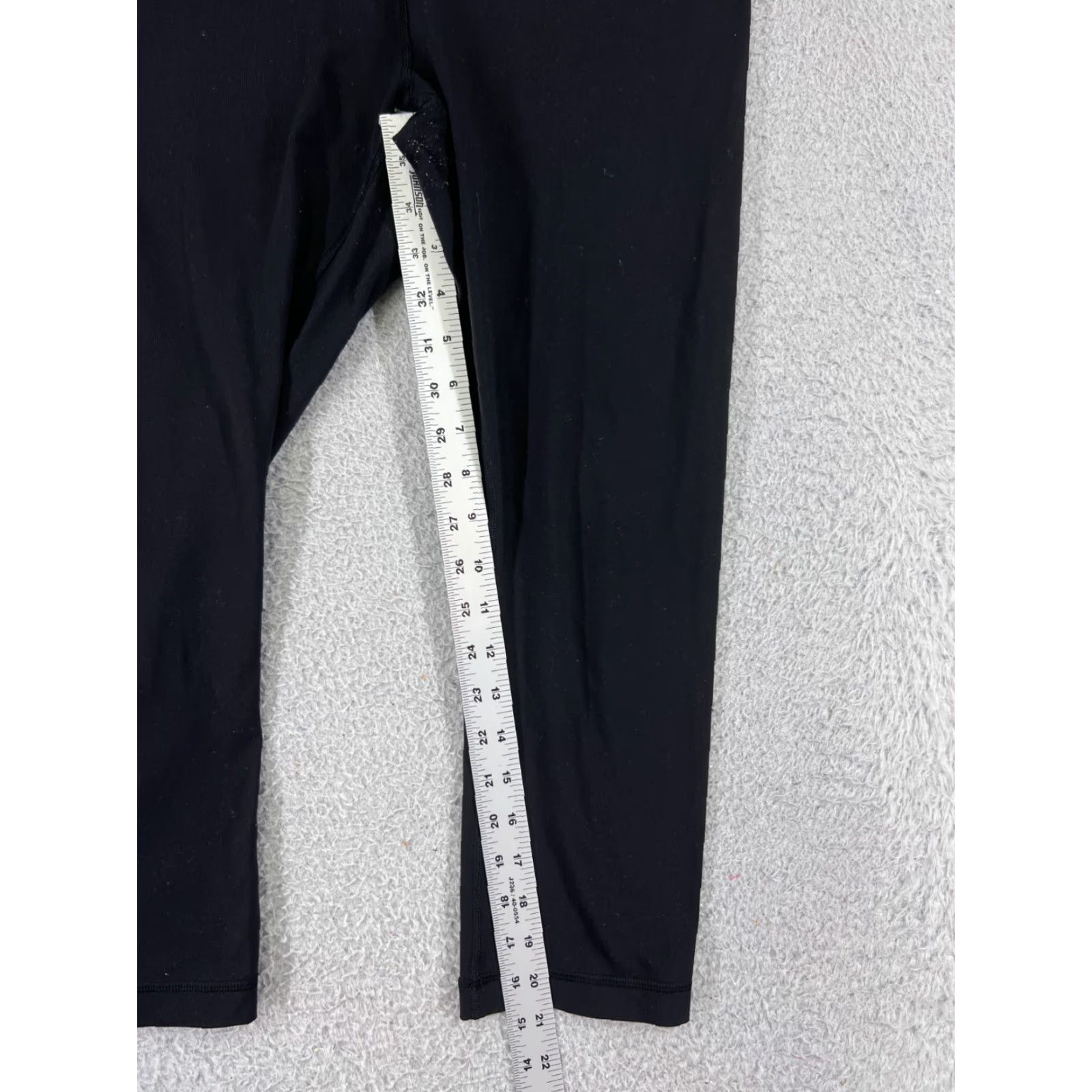 Lululemon Lululemon Womens 8 Black Wunder Under Crop Yoga High Rise LW6AG0S Leggings Cropped Pockets Inseam 21 in Regular Type: Leggings Size 30" / US 8 / IT 44 - 7 Thumbnail