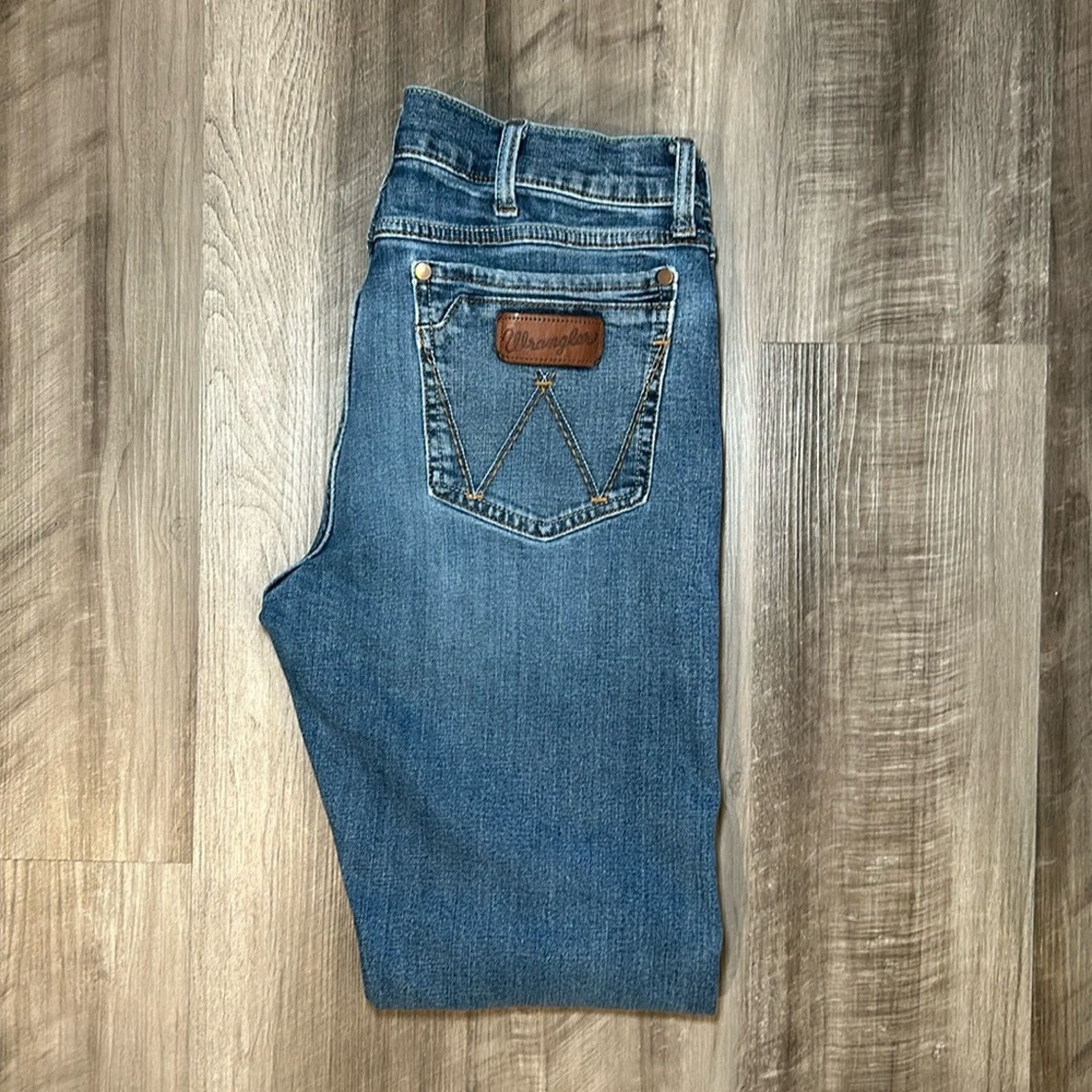 Wrangler Wrangler Retro Slim Straight Jeans - 33 | Grailed